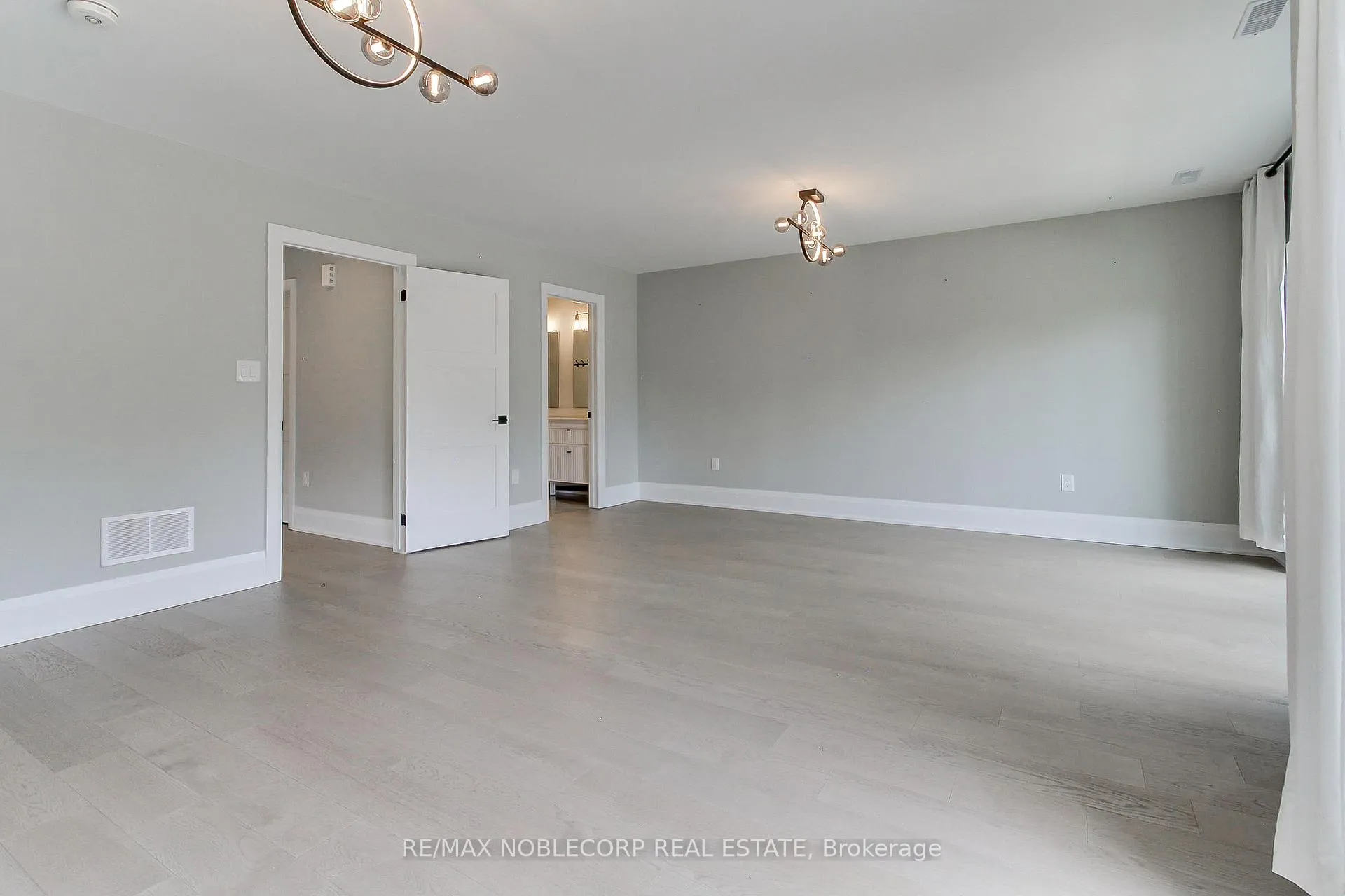 Photo 28 of 606 Green Street, Whitby, Downtown Whitby — HOMEH