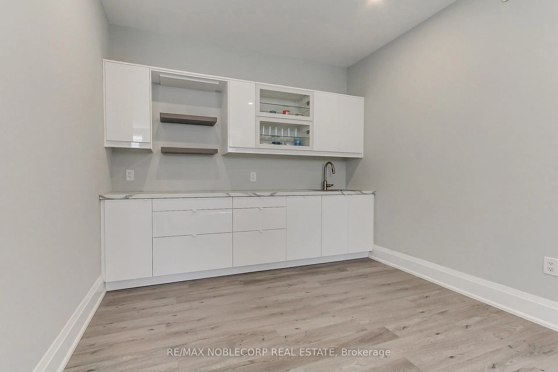 Photo 41 of 606 Green Street, Whitby, Downtown Whitby — HOMEH