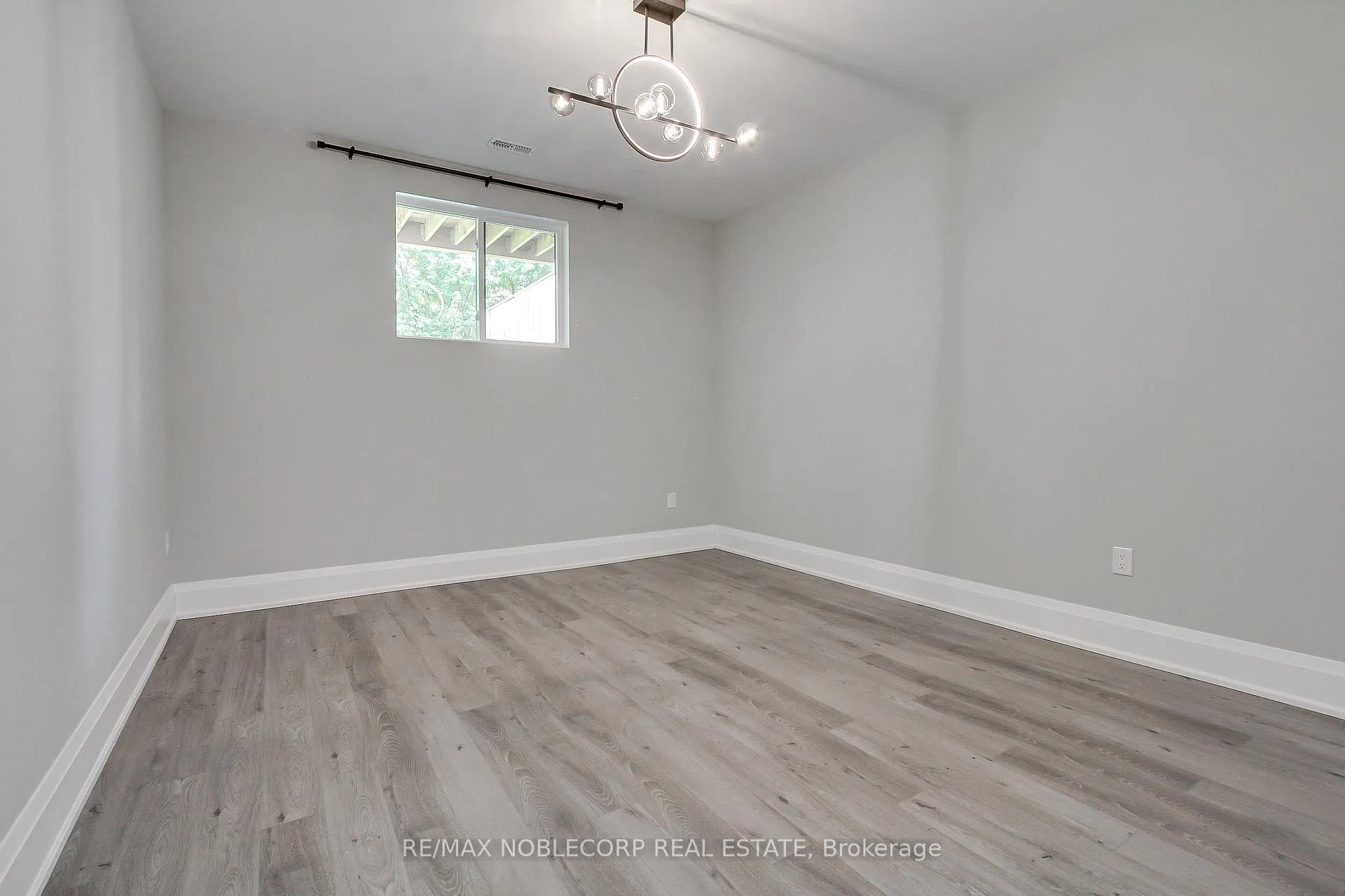 Photo 44 of 606 Green Street, Whitby, Downtown Whitby — HOMEH