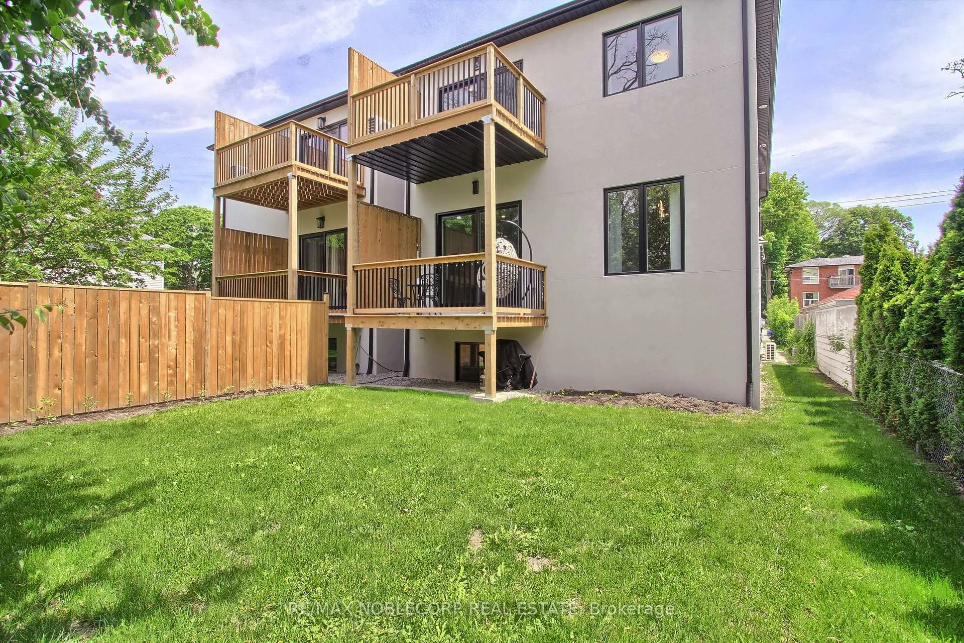 Photo 48 of 606 Green Street, Whitby, Downtown Whitby — HOMEH