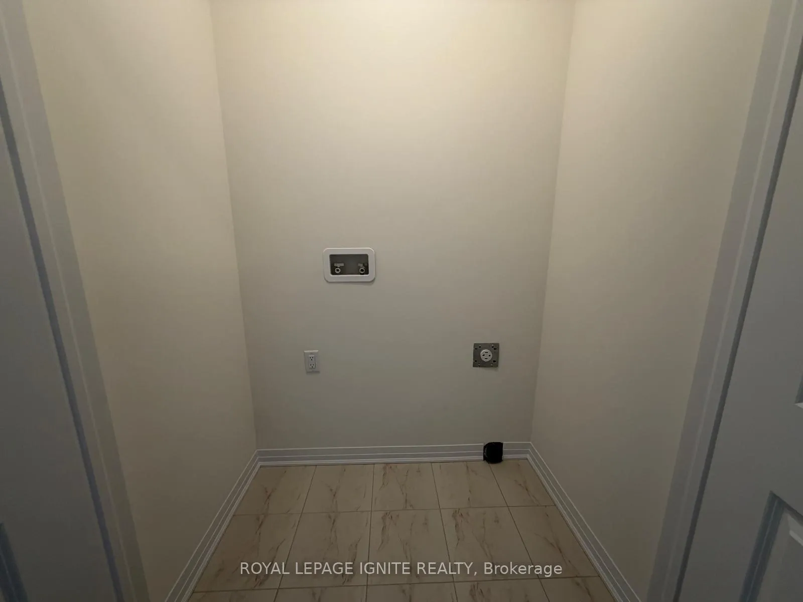 Photo 9 of 535 Hudson Crescent, Midland — HOMEH