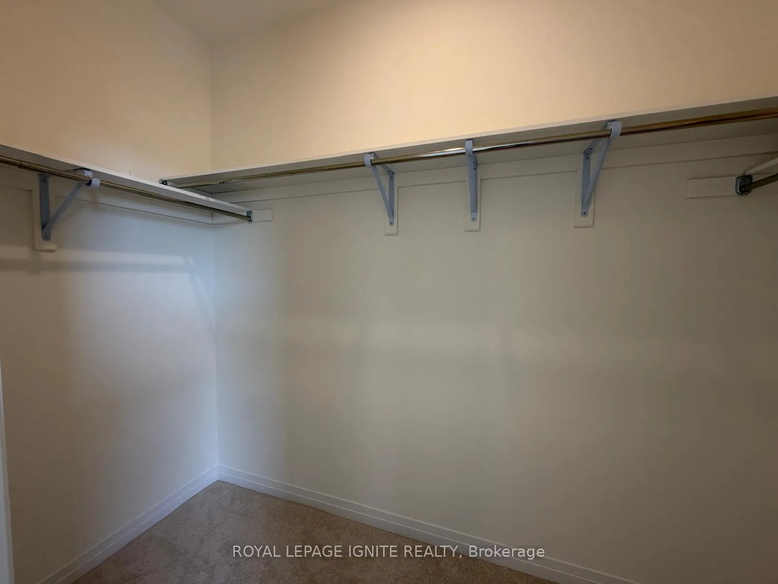 Photo 13 of 535 Hudson Crescent, Midland — HOMEH