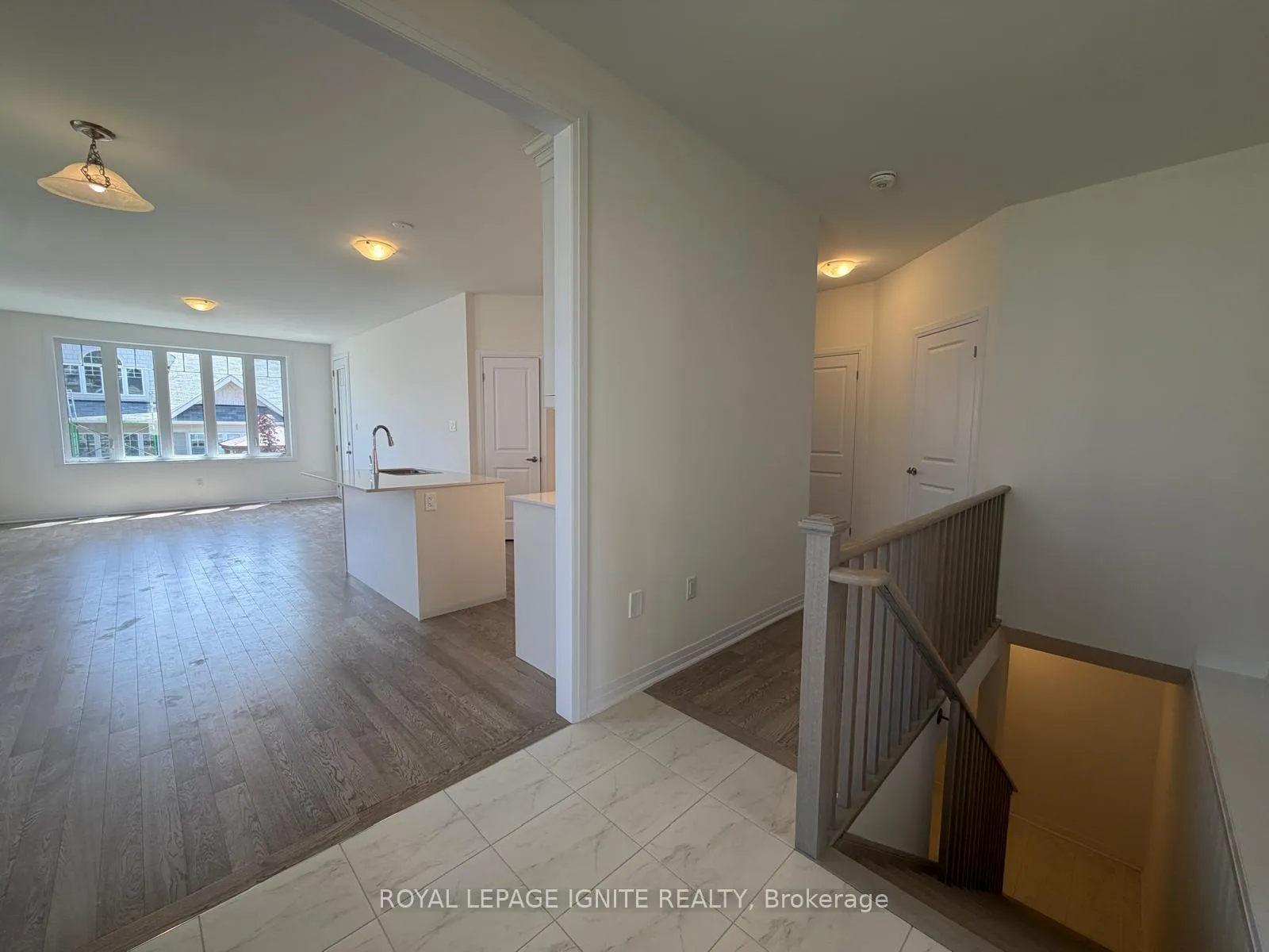 Photo 17 of 535 Hudson Crescent, Midland — HOMEH