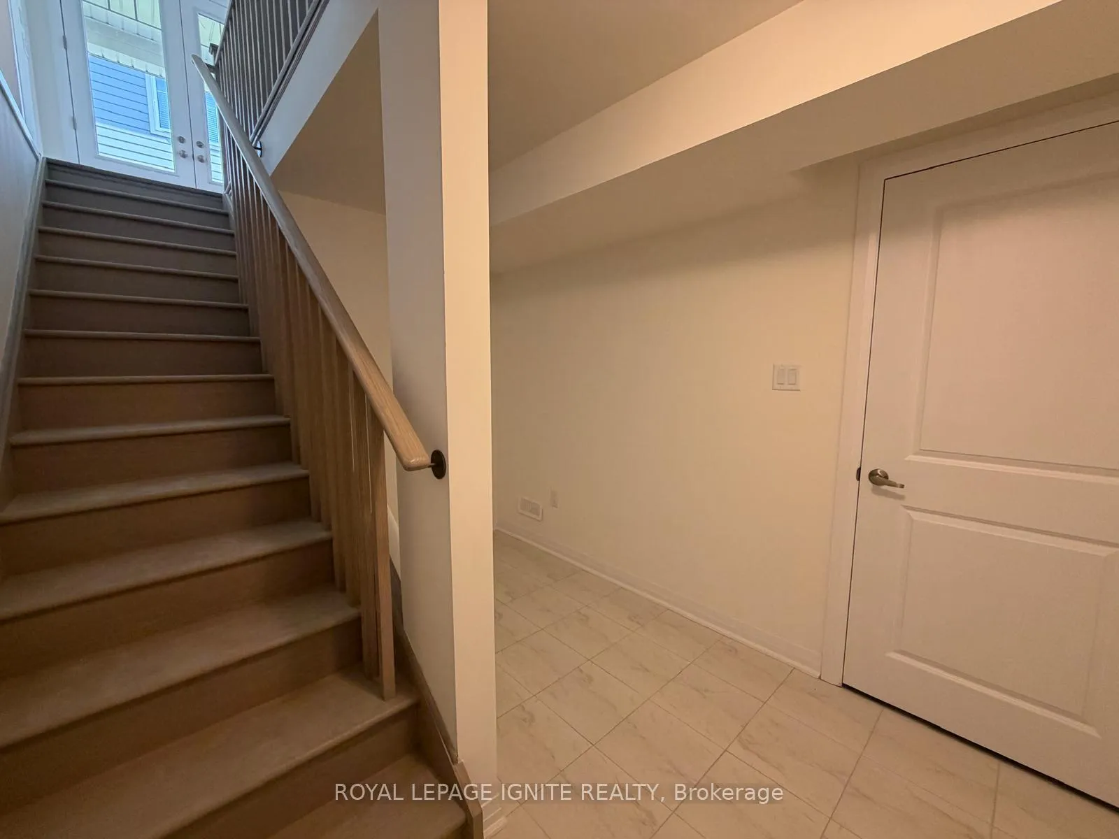 Photo 20 of 535 Hudson Crescent, Midland — HOMEH