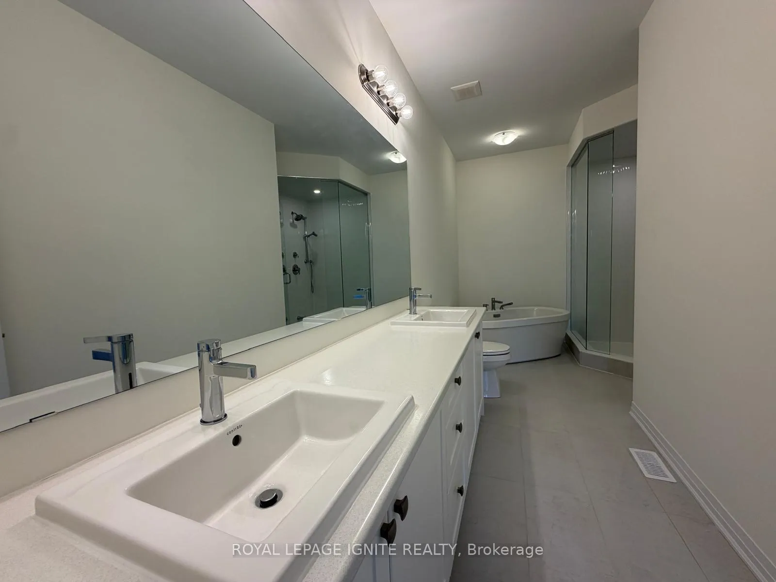 Photo 25 of 535 Hudson Crescent, Midland — HOMEH