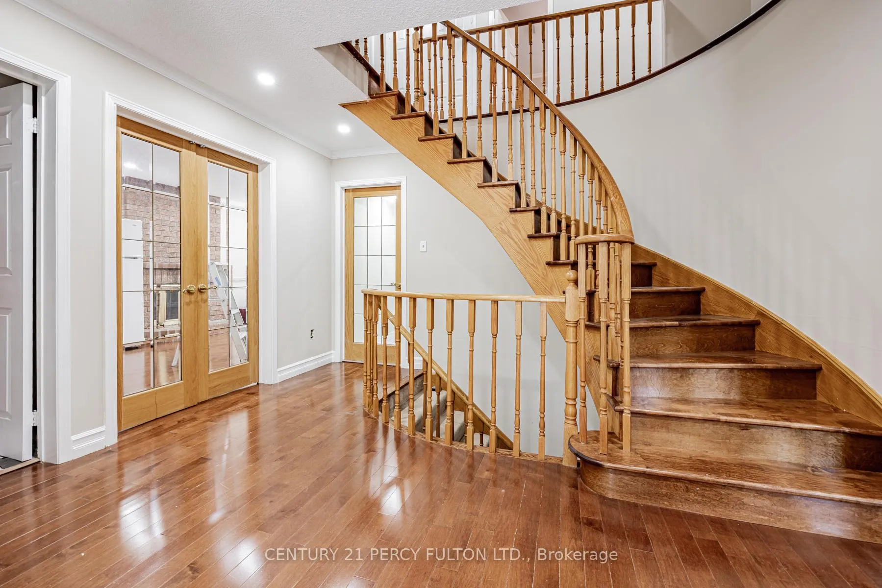 Photo 5 of 81 Ennisclare Place, Whitby, Pringle Creek — HOMEH