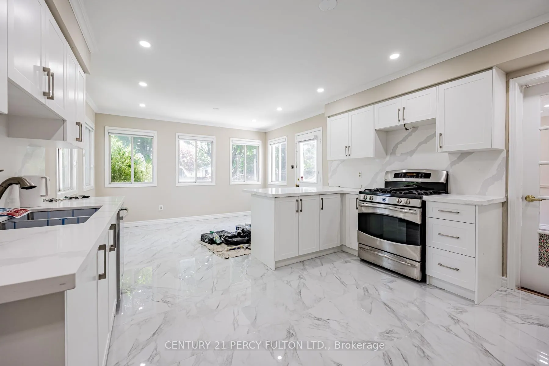Photo 15 of 81 Ennisclare Place, Whitby, Pringle Creek — HOMEH