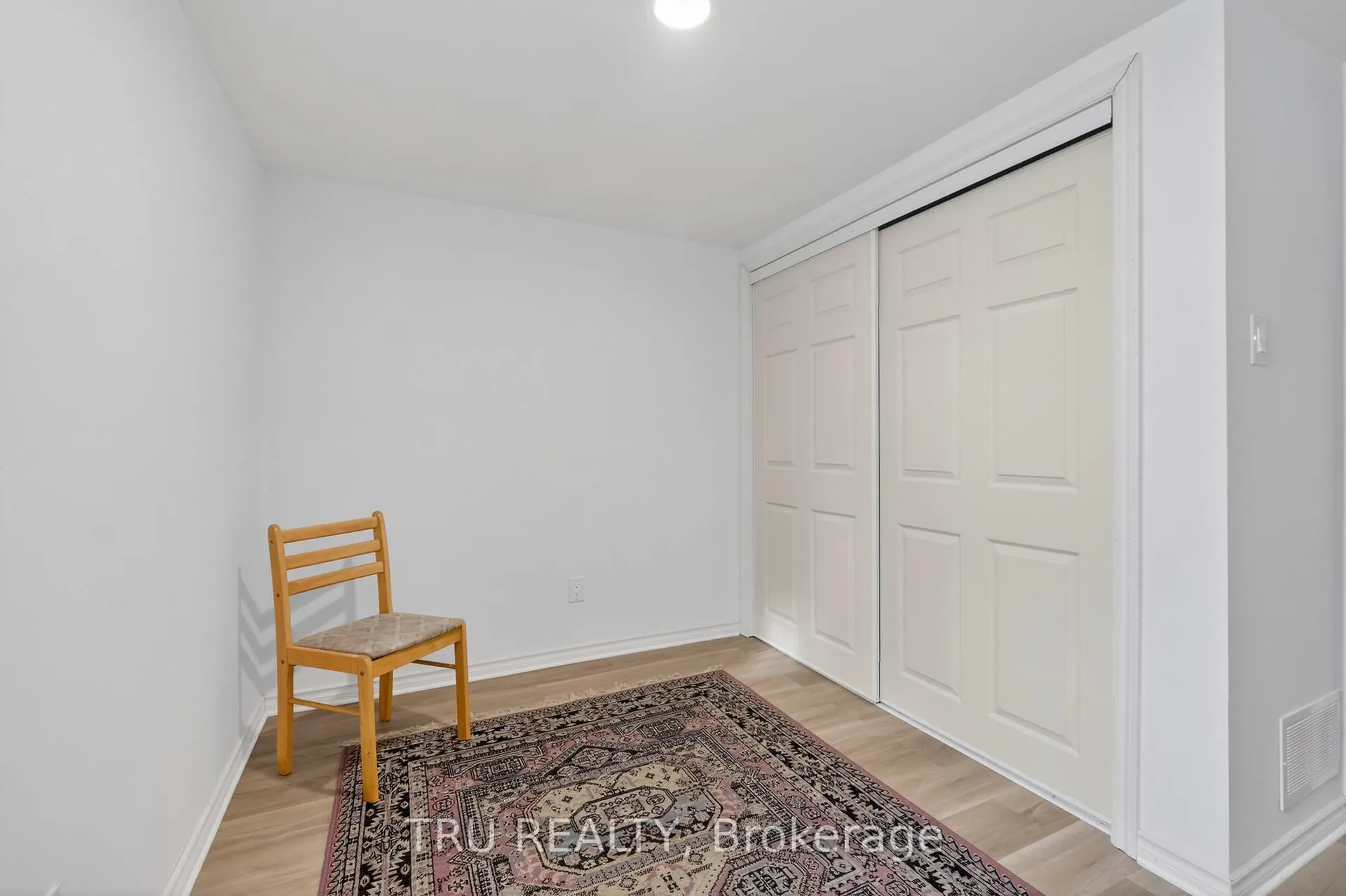 Photo 18 of Unit B, 1263 Maitland Avenue, Ottawa, Copeland Park — HOMEH