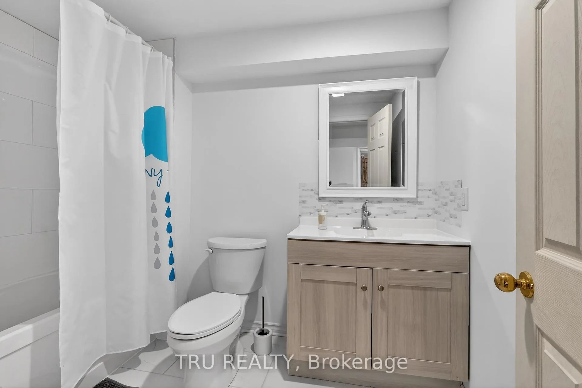Photo 19 of Unit B, 1263 Maitland Avenue, Ottawa, Copeland Park — HOMEH