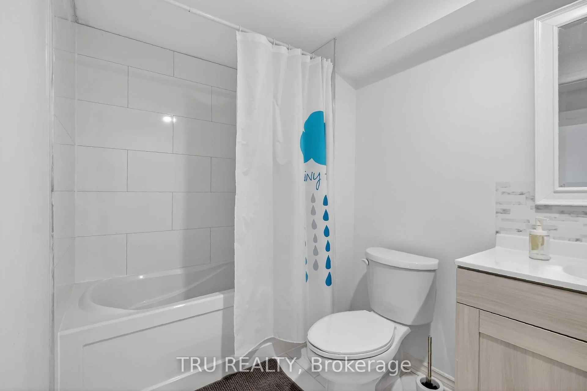 Photo 20 of Unit B, 1263 Maitland Avenue, Ottawa, Copeland Park — HOMEH