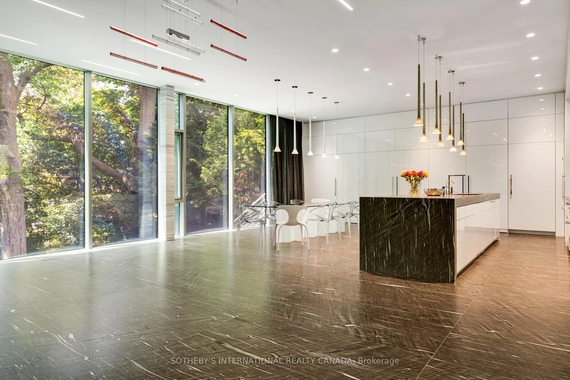 Photo 7 of 130 Riverview Drive, Toronto, Lawrence Park North — HOMEH