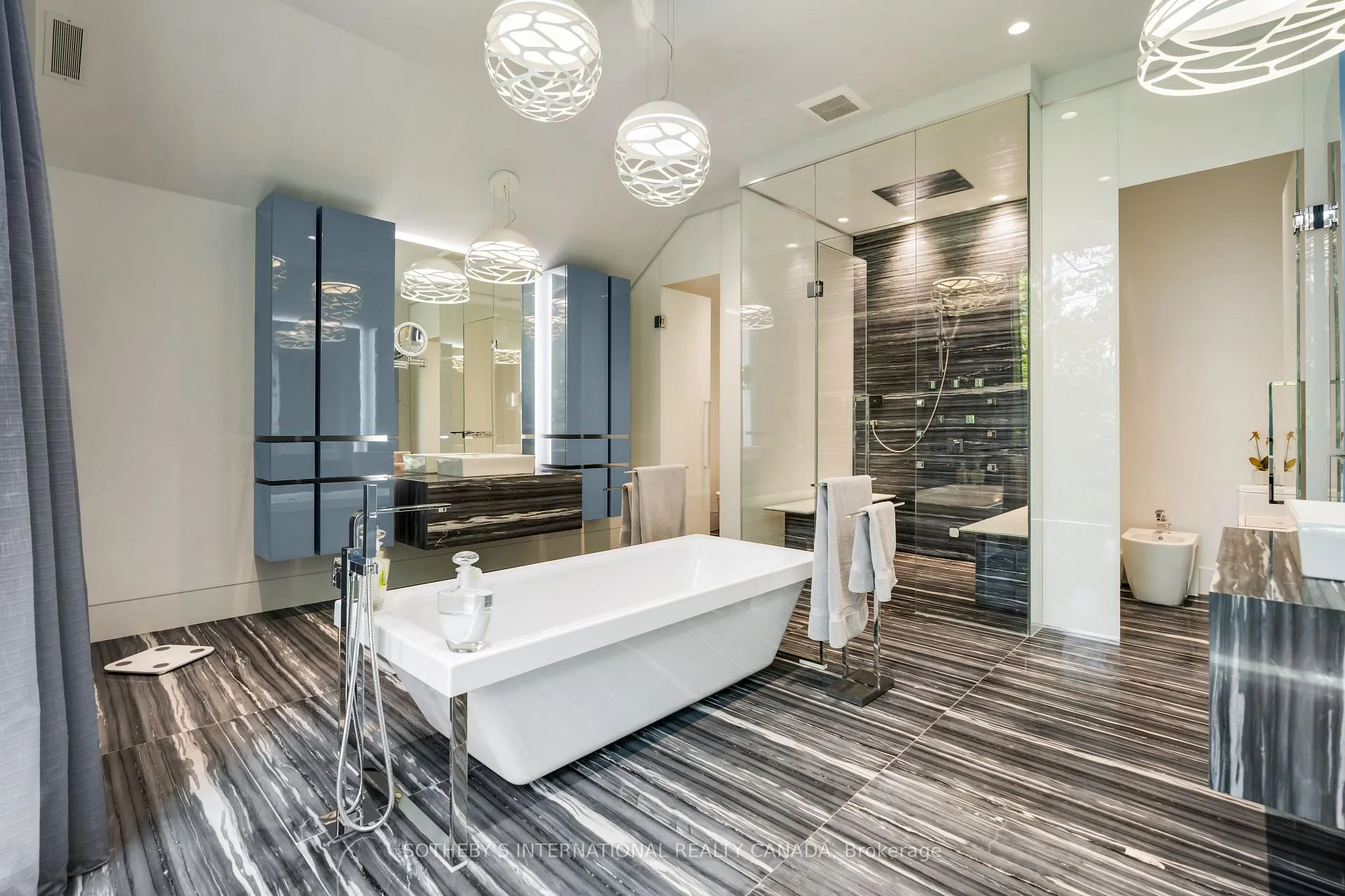 Photo 28 of 130 Riverview Drive, Toronto, Lawrence Park North — HOMEH