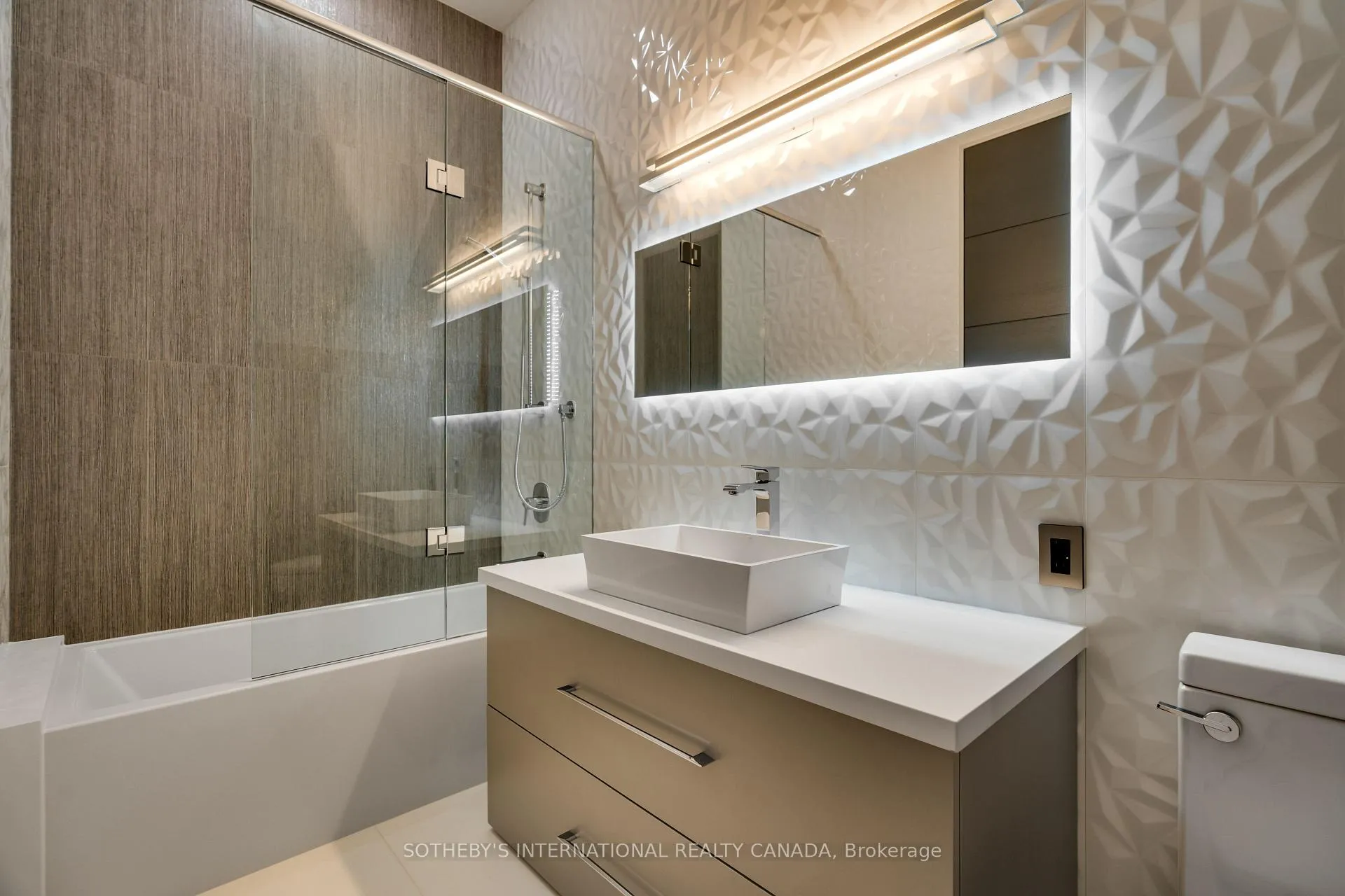Photo 33 of 130 Riverview Drive, Toronto, Lawrence Park North — HOMEH