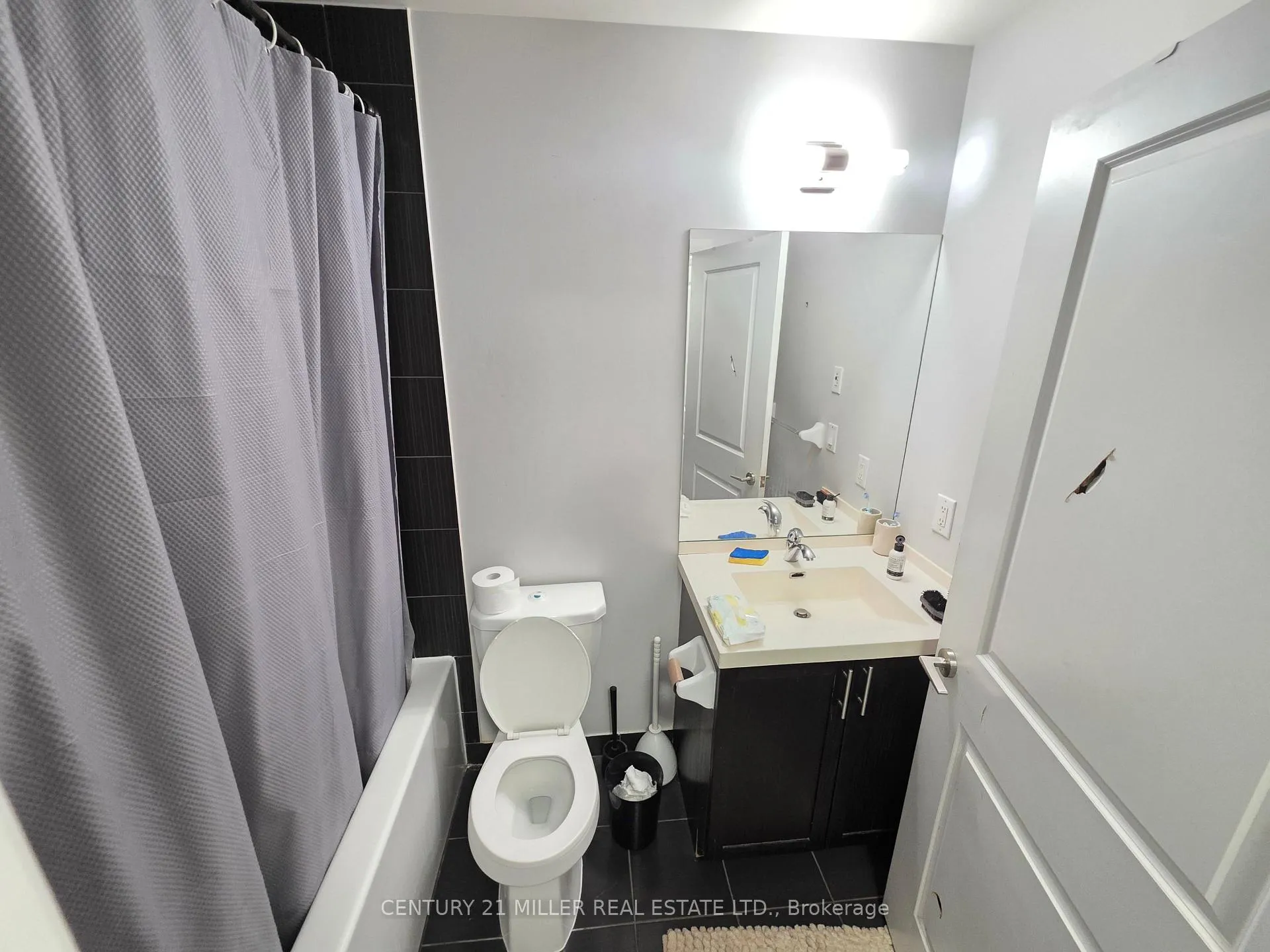 Photo 3 of Unit 111, 6 Eva Road, Etobicoke, Etobicoke West Mall — HOMEH