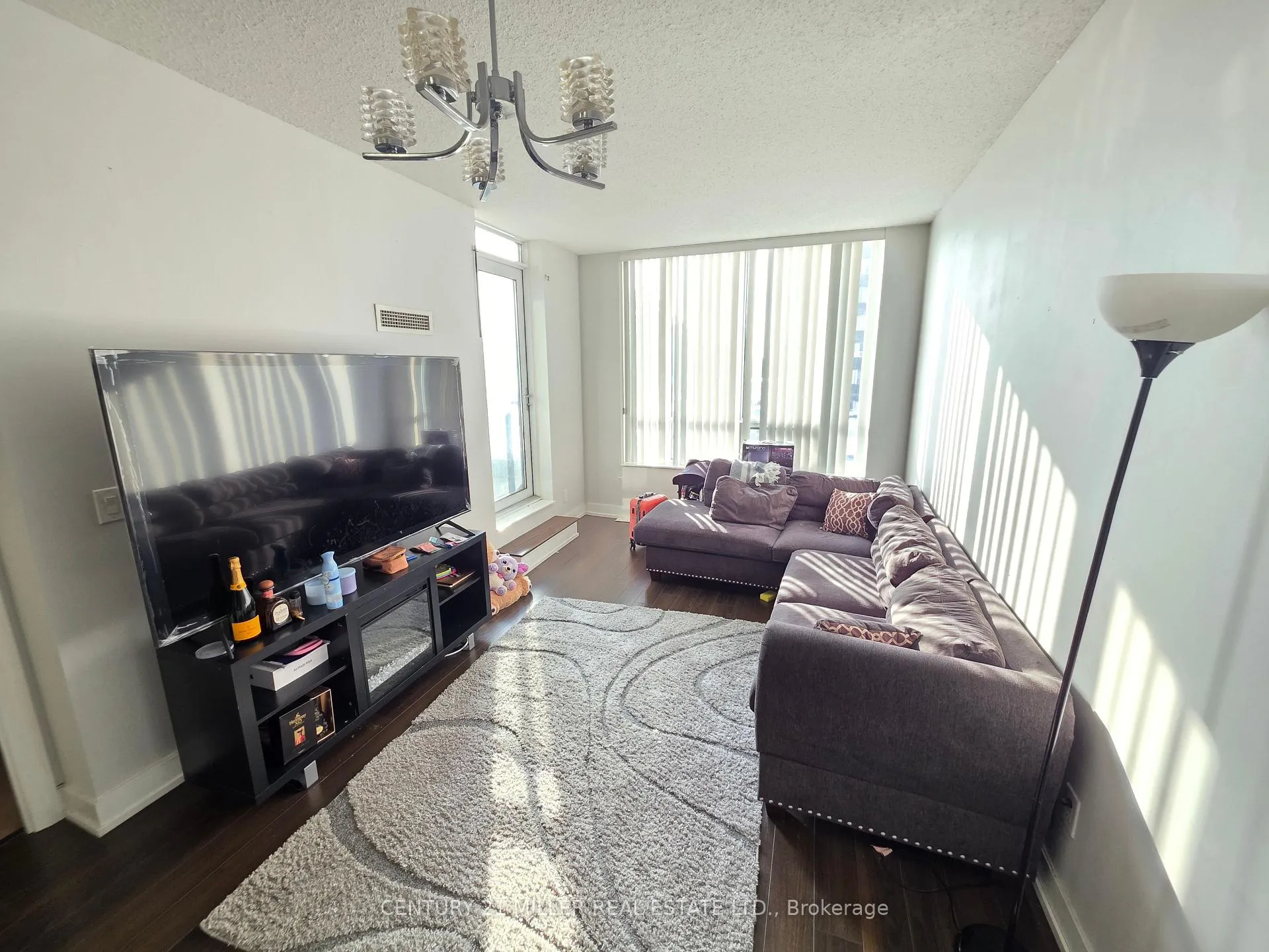 Photo 10 of Unit 111, 6 Eva Road, Etobicoke, Etobicoke West Mall — HOMEH