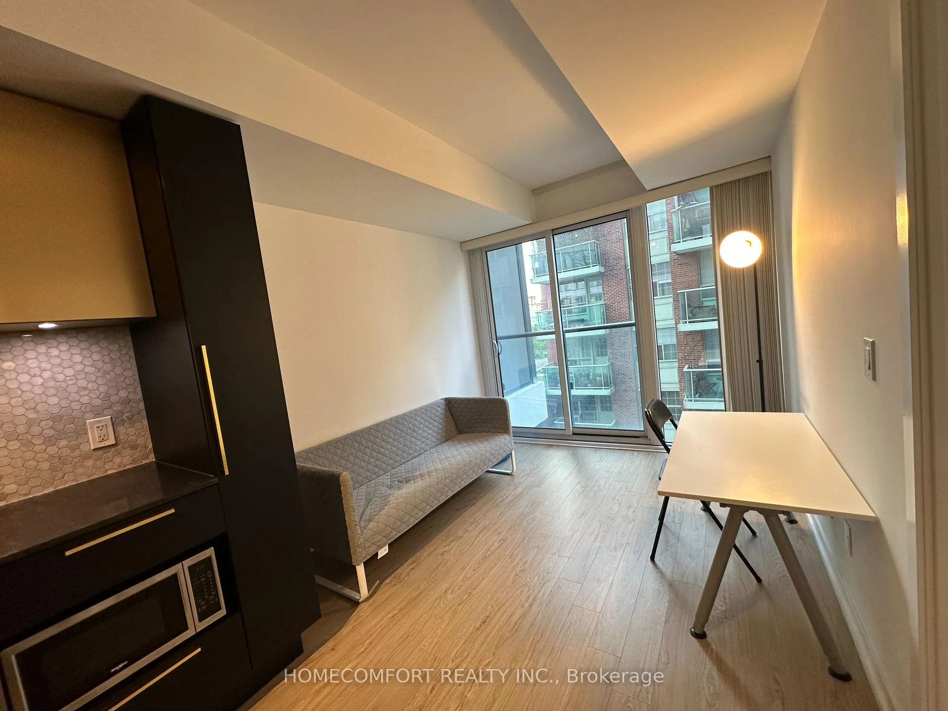 Photo 6 of Unit 621, 85 wood Street, Toronto, Church-Yonge Corridor — HOMEH