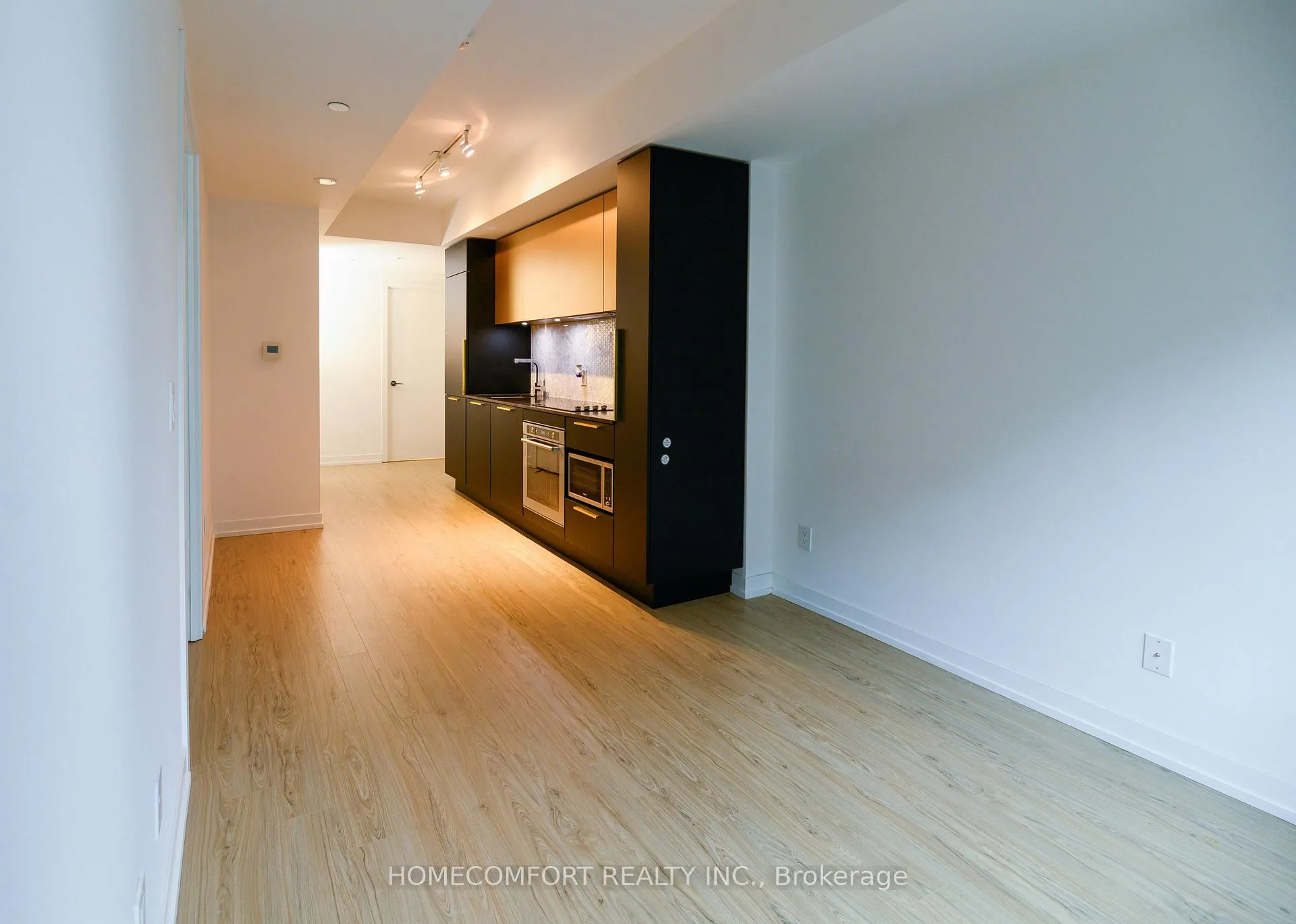 Photo 9 of Unit 621, 85 wood Street, Toronto, Church-Yonge Corridor — HOMEH