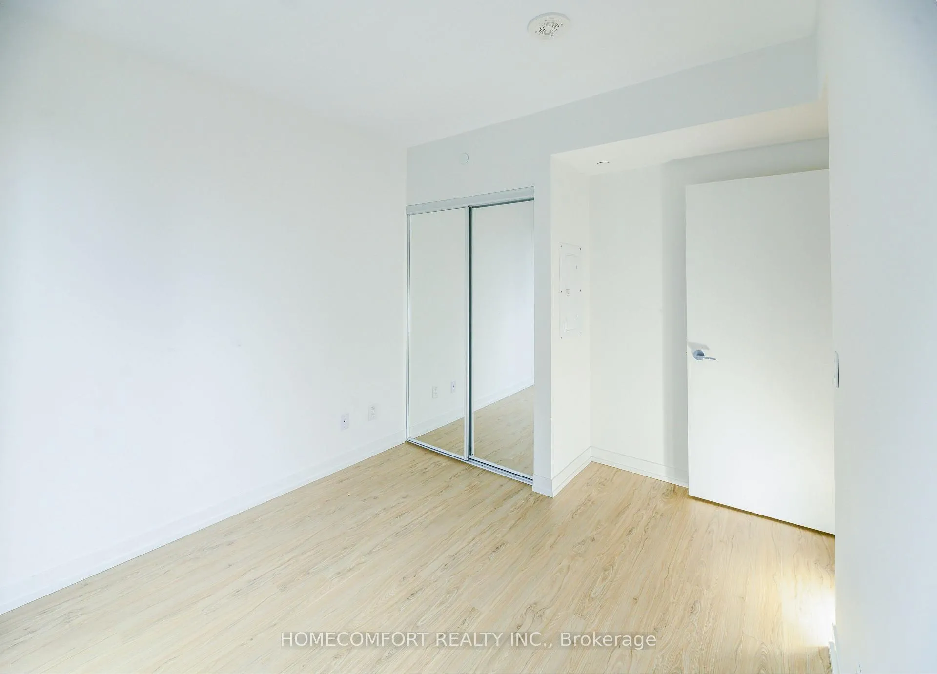 Photo 14 of Unit 621, 85 wood Street, Toronto, Church-Yonge Corridor — HOMEH