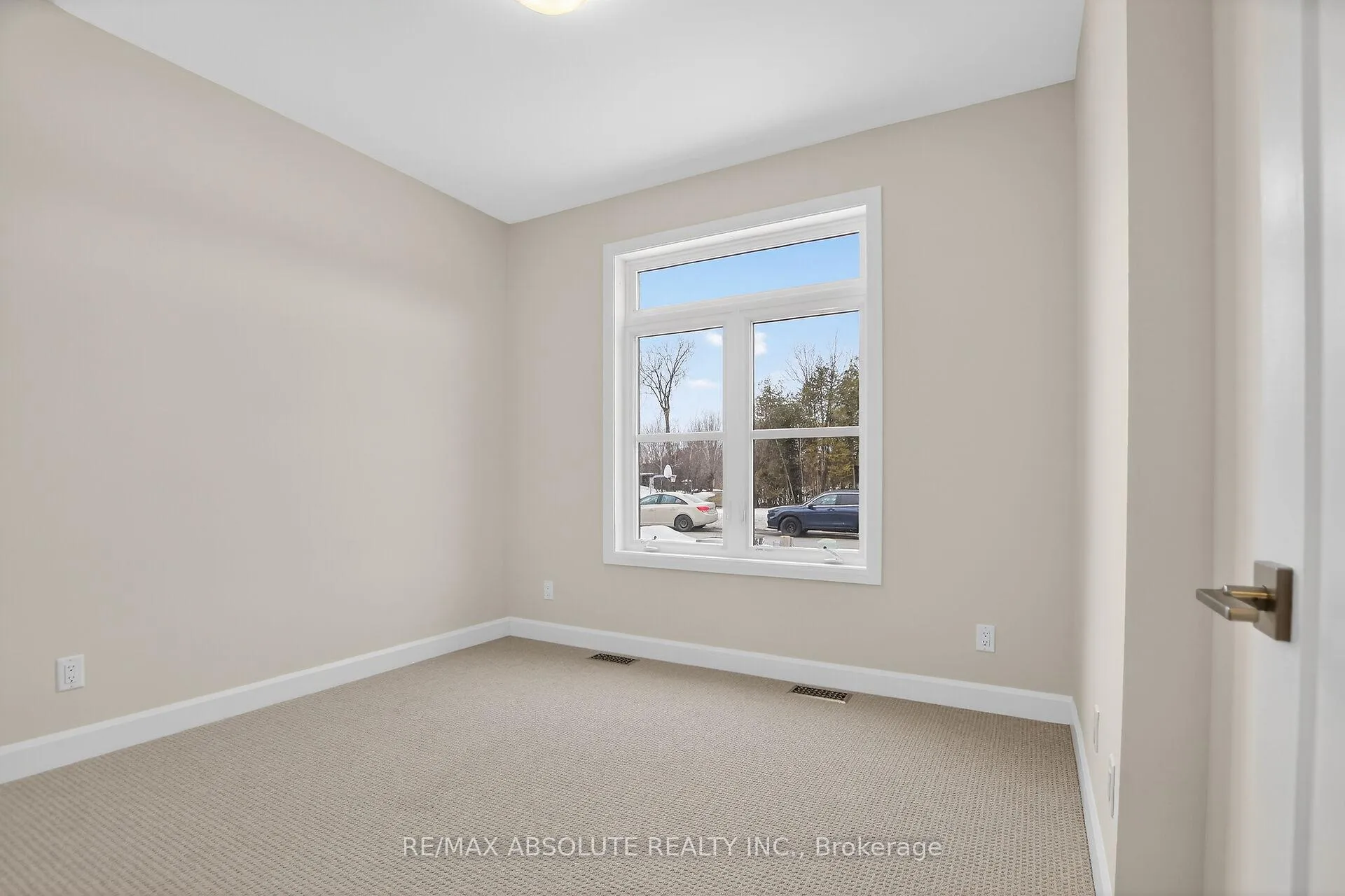 Photo 6 of 379 Equinelle Drive, North Grenville, North Grenville Twp (Kemptville South) — HOMEH