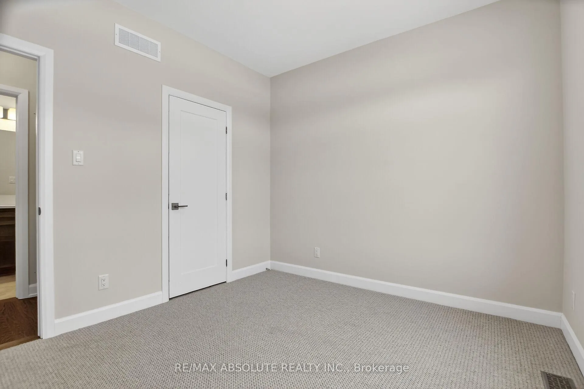 Photo 7 of 379 Equinelle Drive, North Grenville, North Grenville Twp (Kemptville South) — HOMEH