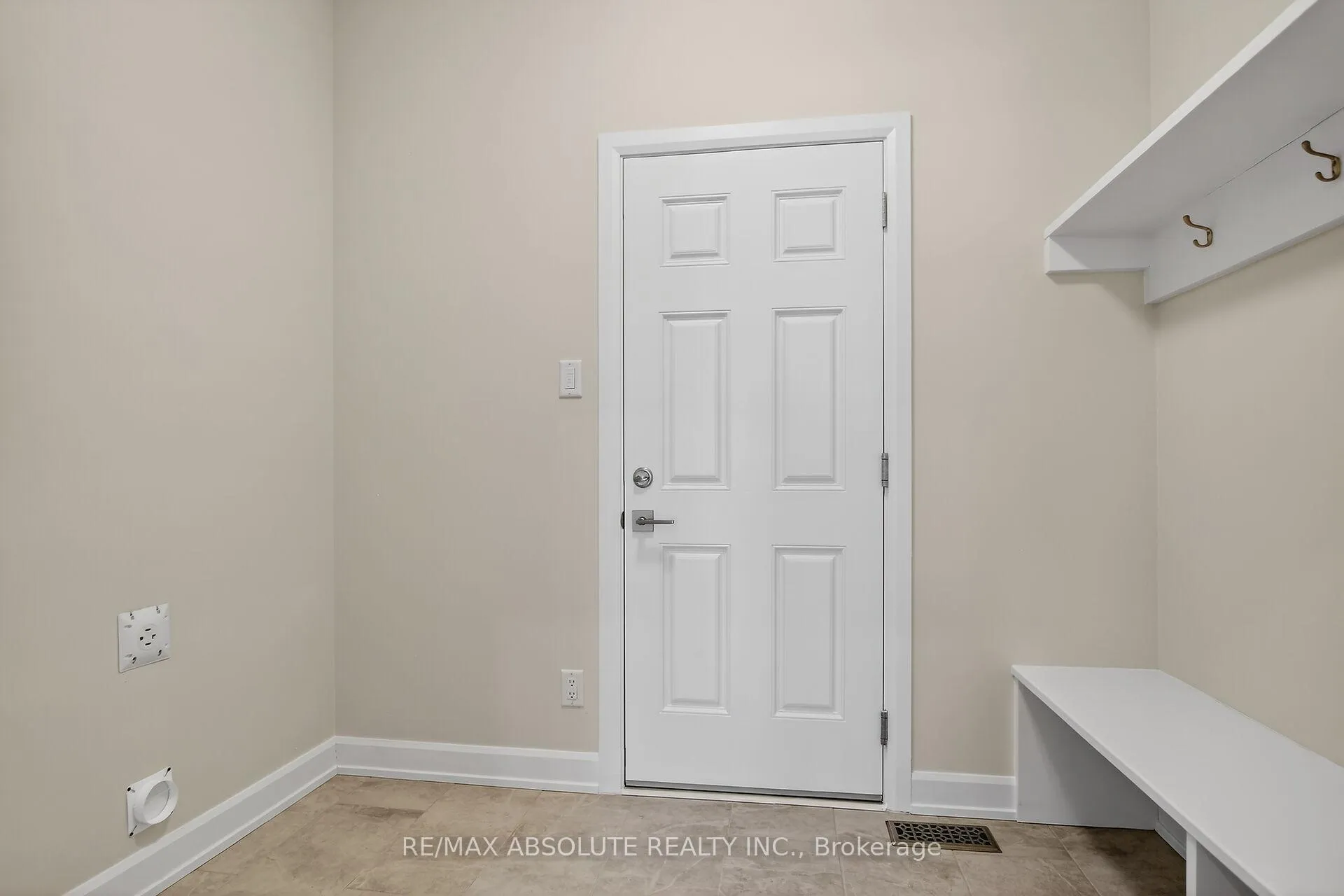 Photo 21 of 379 Equinelle Drive, North Grenville, North Grenville Twp (Kemptville South) — HOMEH