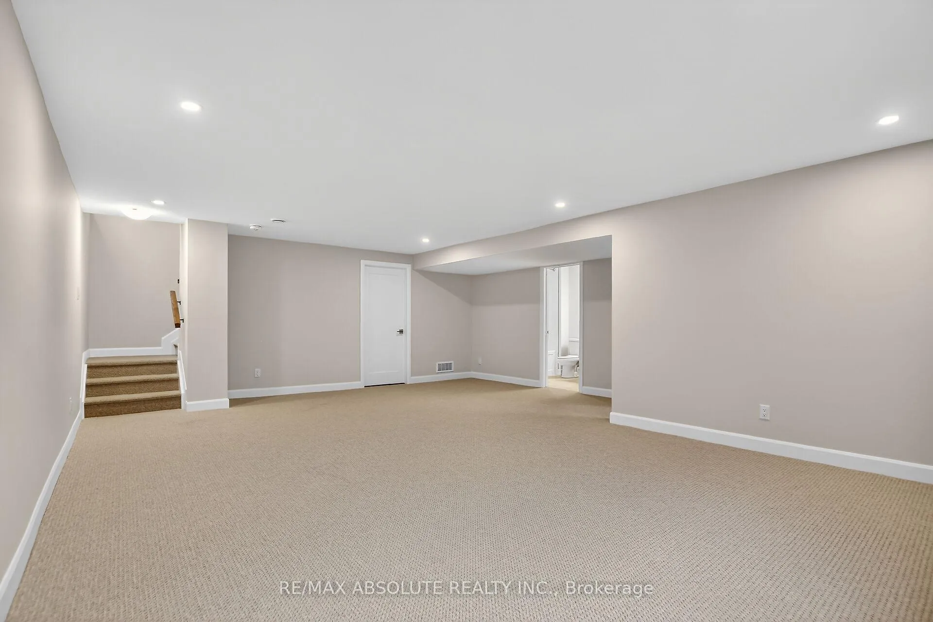 Photo 38 of 379 Equinelle Drive, North Grenville, North Grenville Twp (Kemptville South) — HOMEH