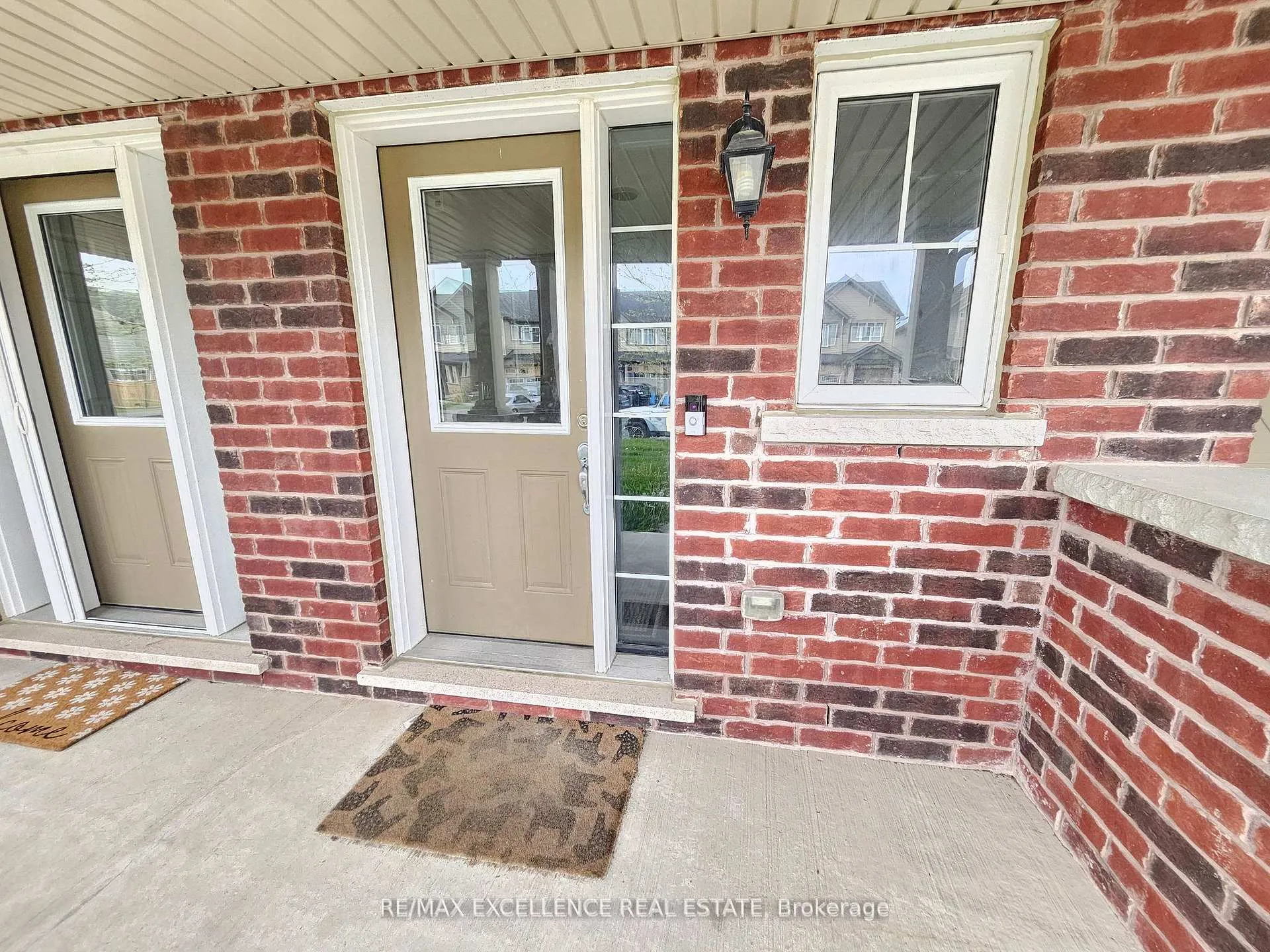 Photo 3 of 29 Great Gabe Crescent, Oshawa, Windfields — HOMEH