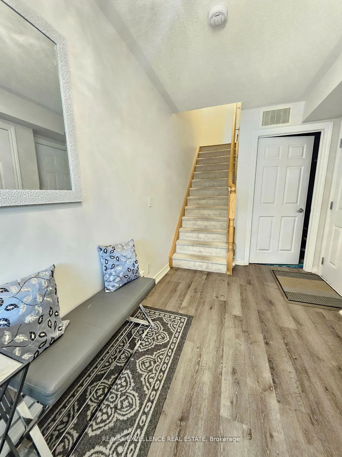 Photo 6 of 29 Great Gabe Crescent, Oshawa, Windfields — HOMEH
