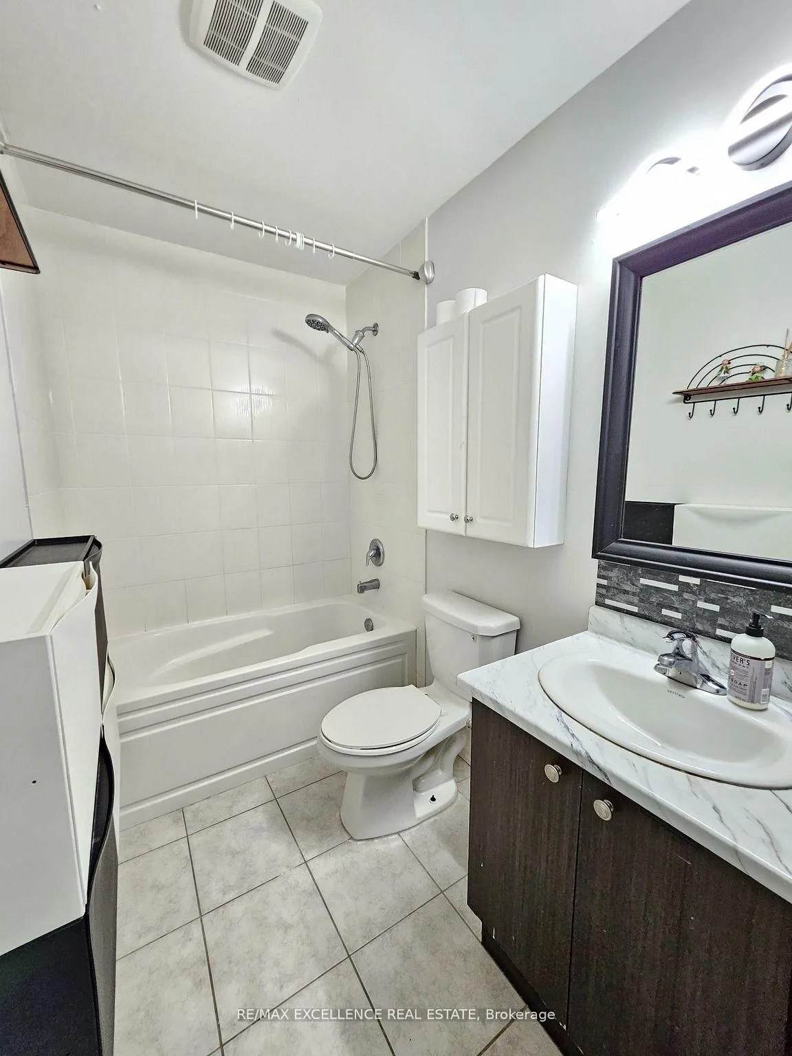 Photo 13 of 29 Great Gabe Crescent, Oshawa, Windfields — HOMEH