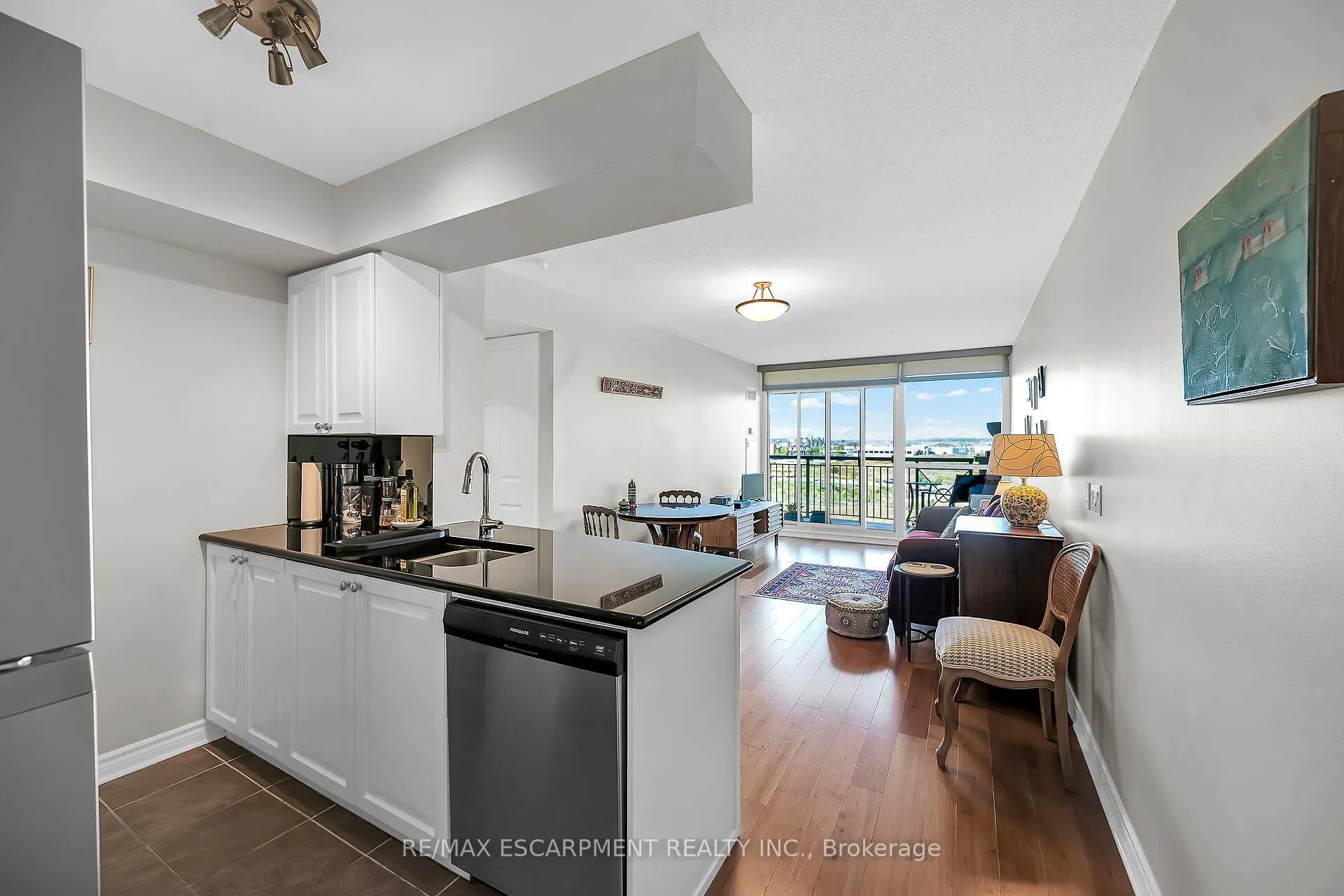 Photo 9 of Unit 601, 2365 Central Park Drive, Oakville, River Oaks — HOMEH