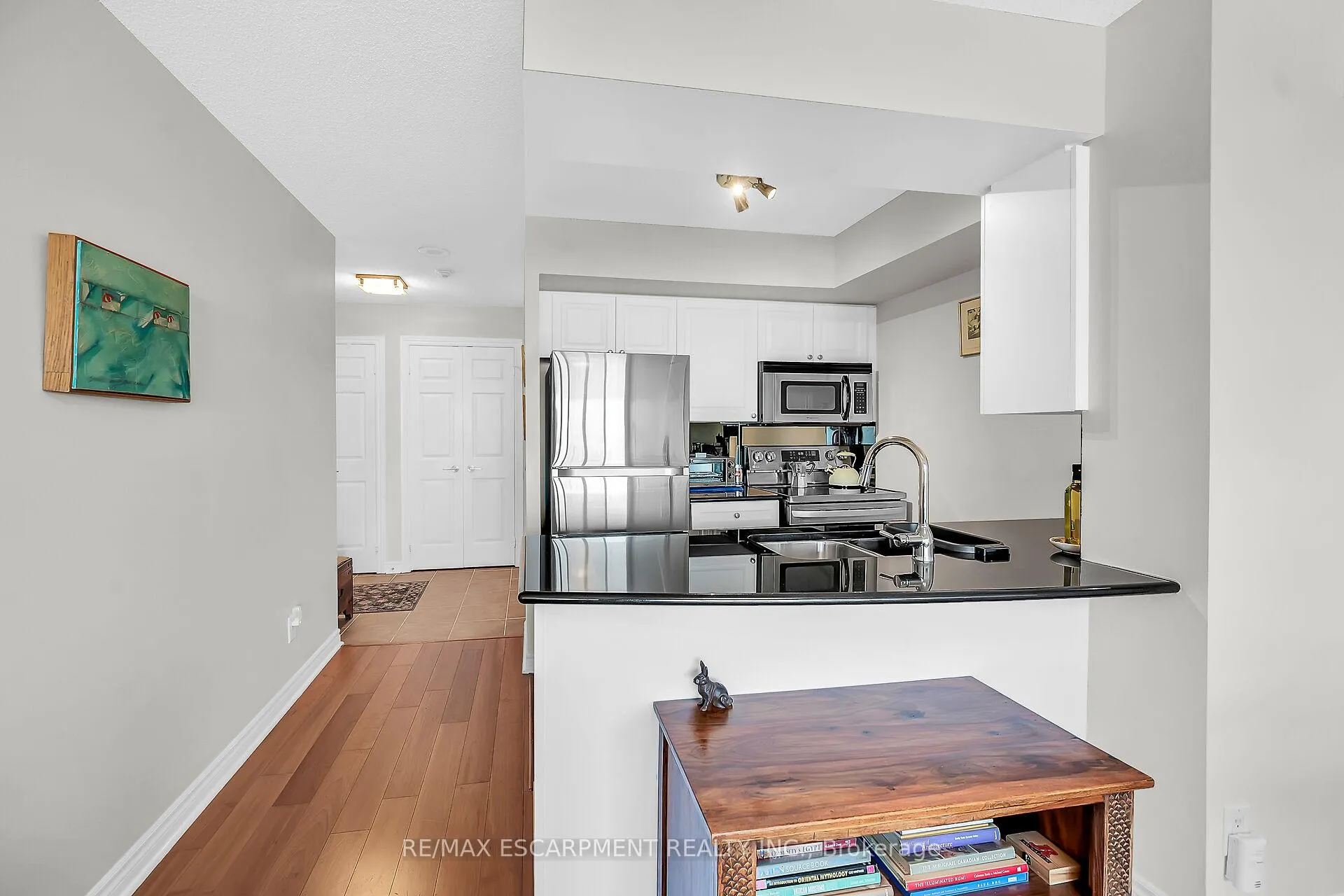 Photo 11 of Unit 601, 2365 Central Park Drive, Oakville, River Oaks — HOMEH