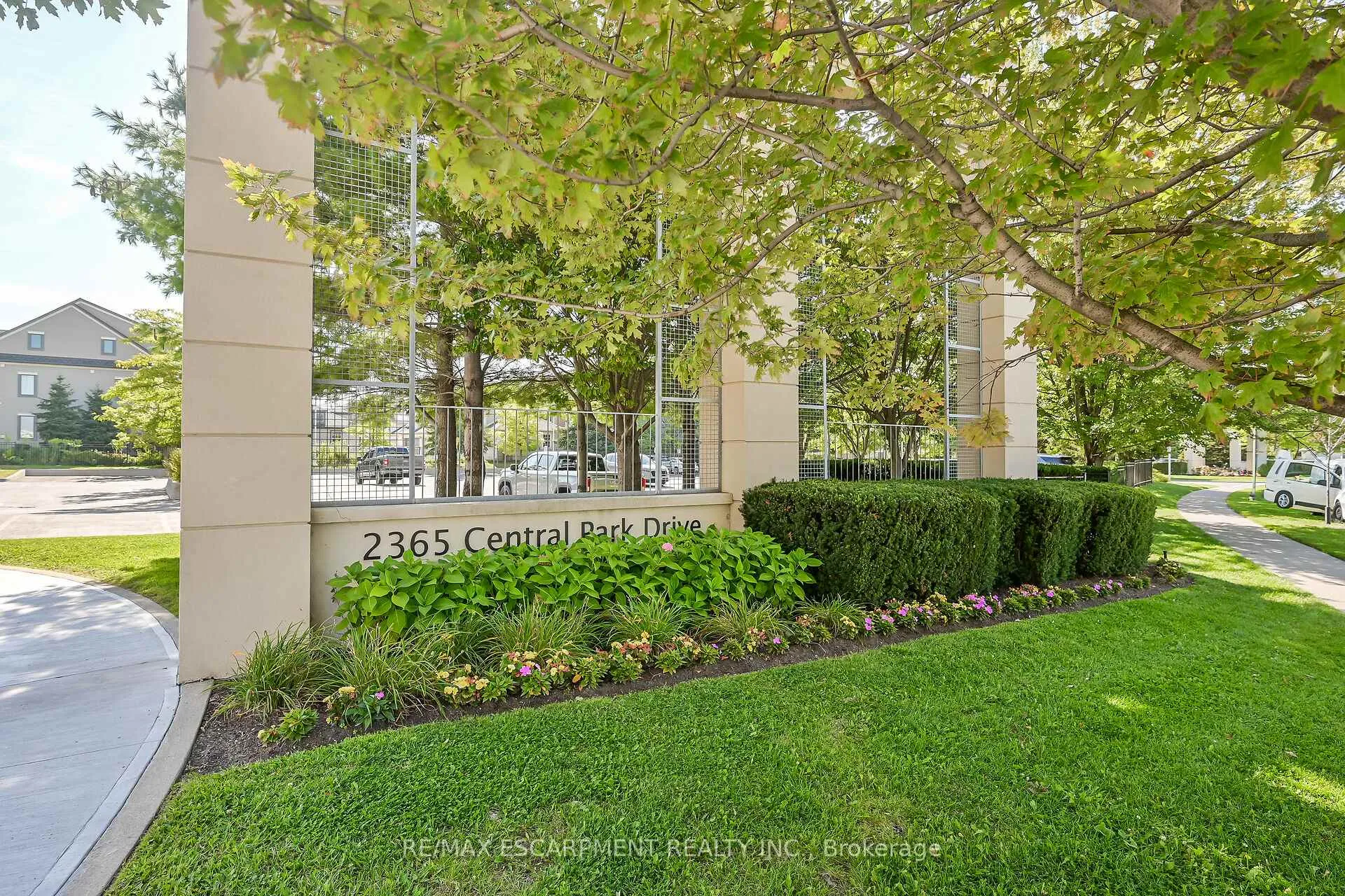 Photo 43 of Unit 601, 2365 Central Park Drive, Oakville, River Oaks — HOMEH