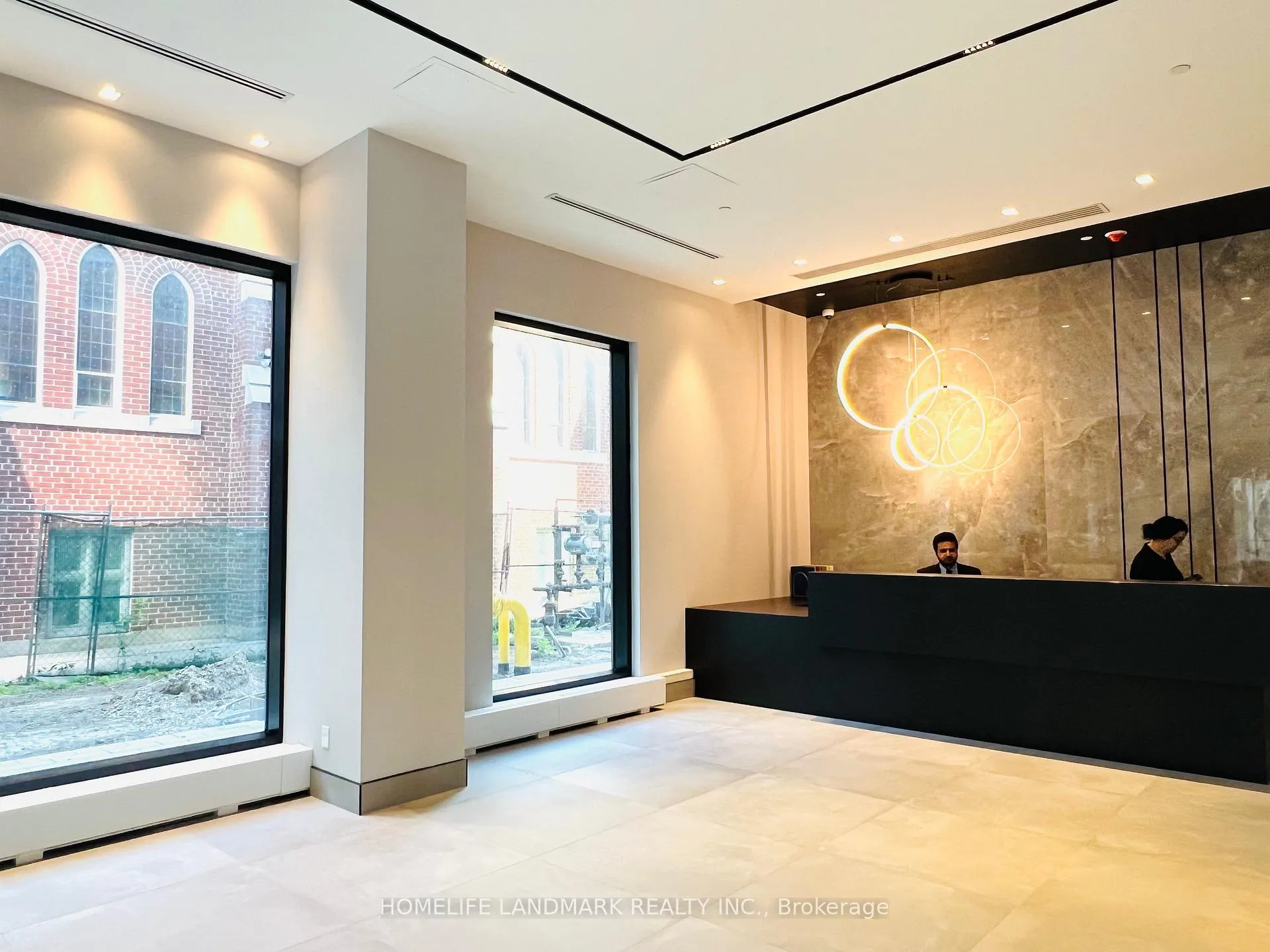 Photo 3 of Unit 1608, 609 Sherbourne Street, Toronto, North St. James Town — HOMEH
