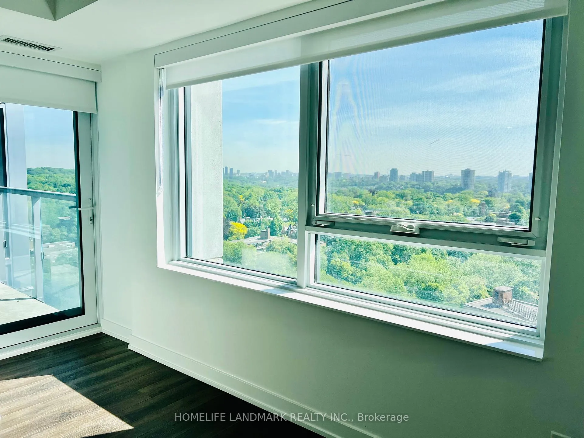 Photo 10 of Unit 1608, 609 Sherbourne Street, Toronto, North St. James Town — HOMEH