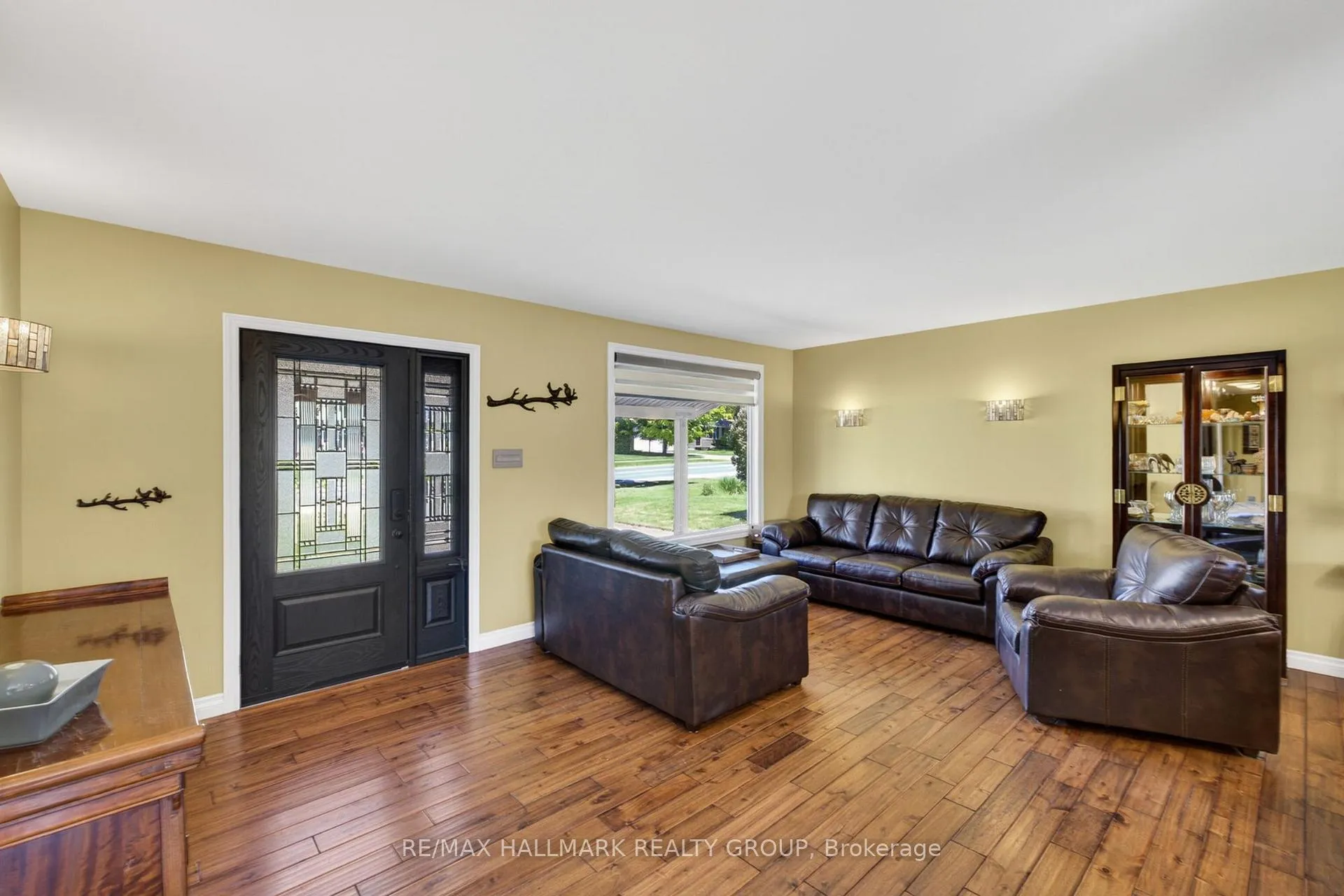 Photo 5 of 120 Abbeyhill Drive, Ottawa, Kanata - Glencairn/Hazeldean — HOMEH