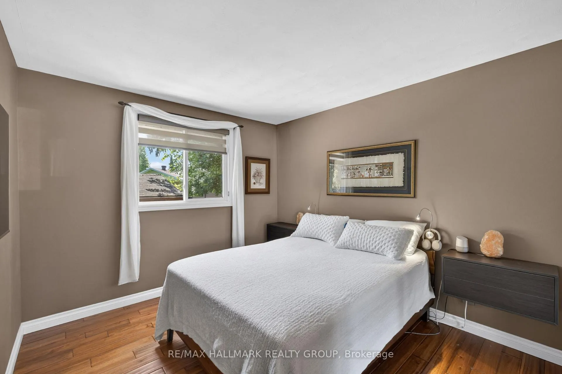 Photo 13 of 120 Abbeyhill Drive, Ottawa, Kanata - Glencairn/Hazeldean — HOMEH