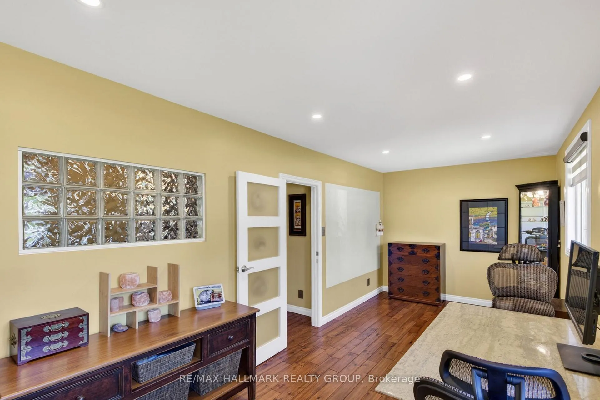 Photo 16 of 120 Abbeyhill Drive, Ottawa, Kanata - Glencairn/Hazeldean — HOMEH