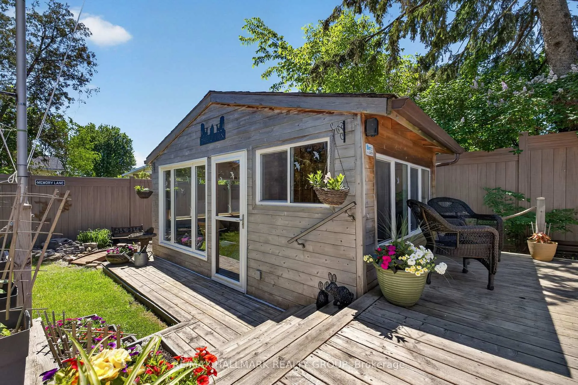 Photo 28 of 120 Abbeyhill Drive, Ottawa, Kanata - Glencairn/Hazeldean — HOMEH