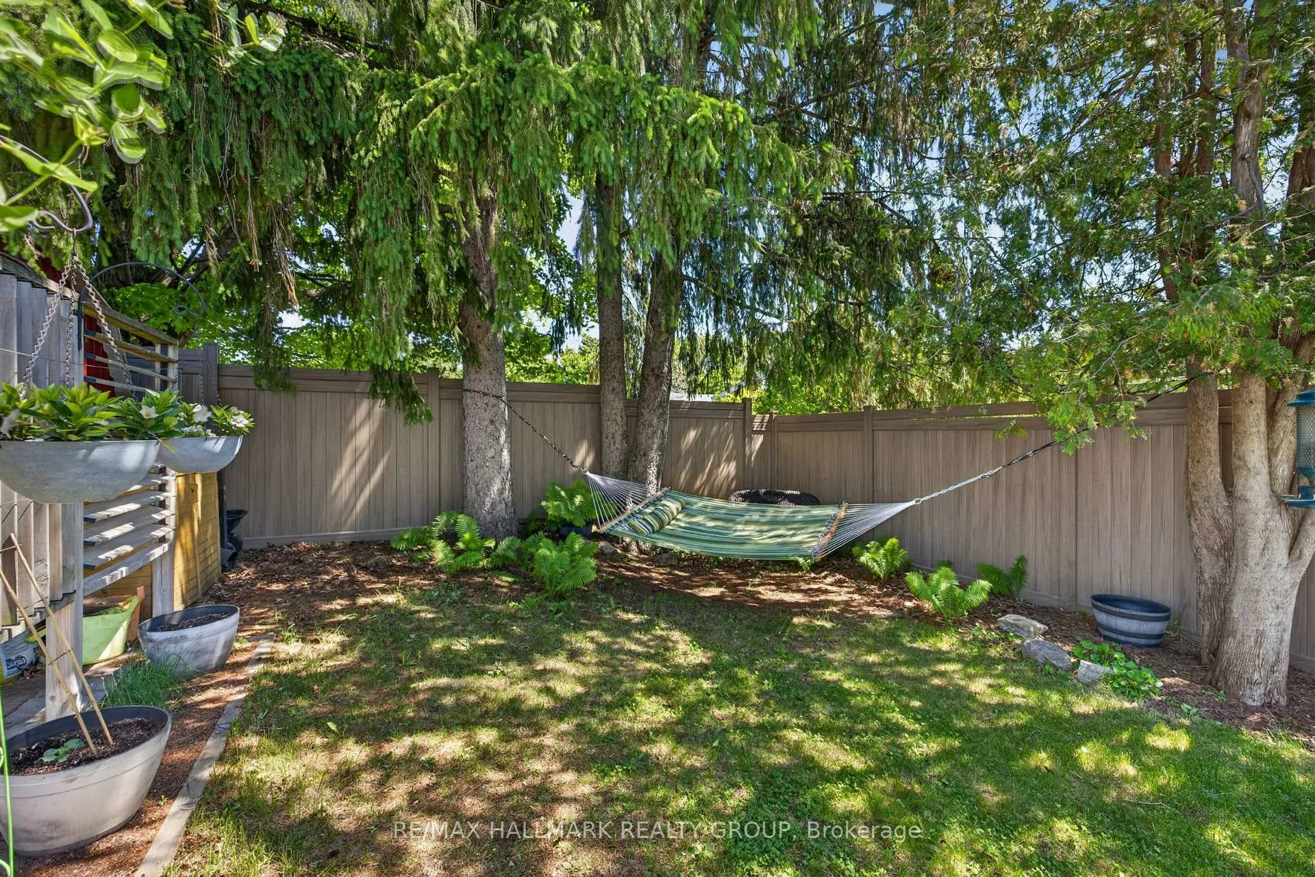 Photo 33 of 120 Abbeyhill Drive, Ottawa, Kanata - Glencairn/Hazeldean — HOMEH