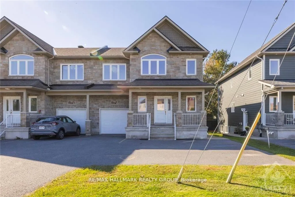 Front of 1174 South Russell Road