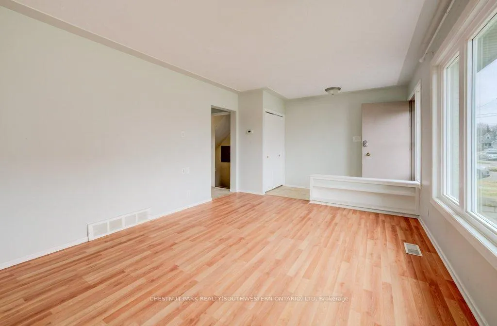 Photo 7 of 151 Franklin Street N, Kitchener, Stanley Park — HOMEH