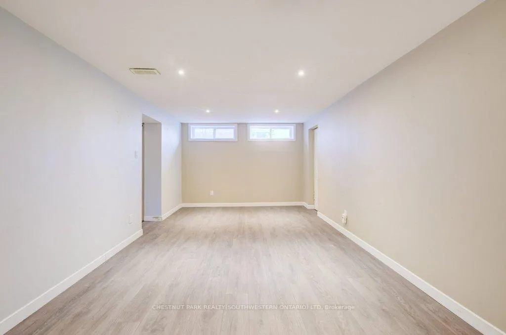 Photo 25 of 151 Franklin Street N, Kitchener, Stanley Park — HOMEH