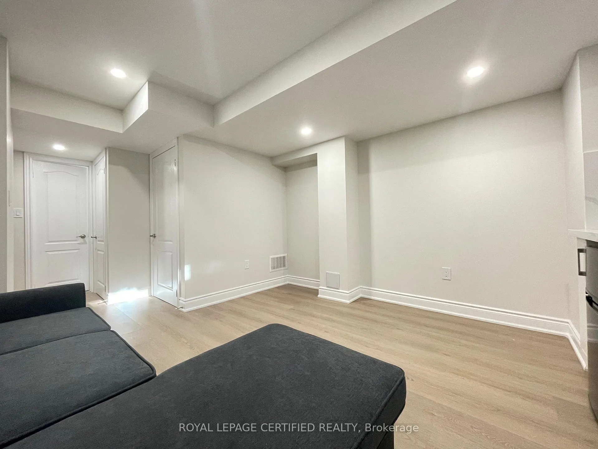 Photo 12 of Unit Bsmt 2, 1227 Mcphedran Point, Milton, Ford — HOMEH