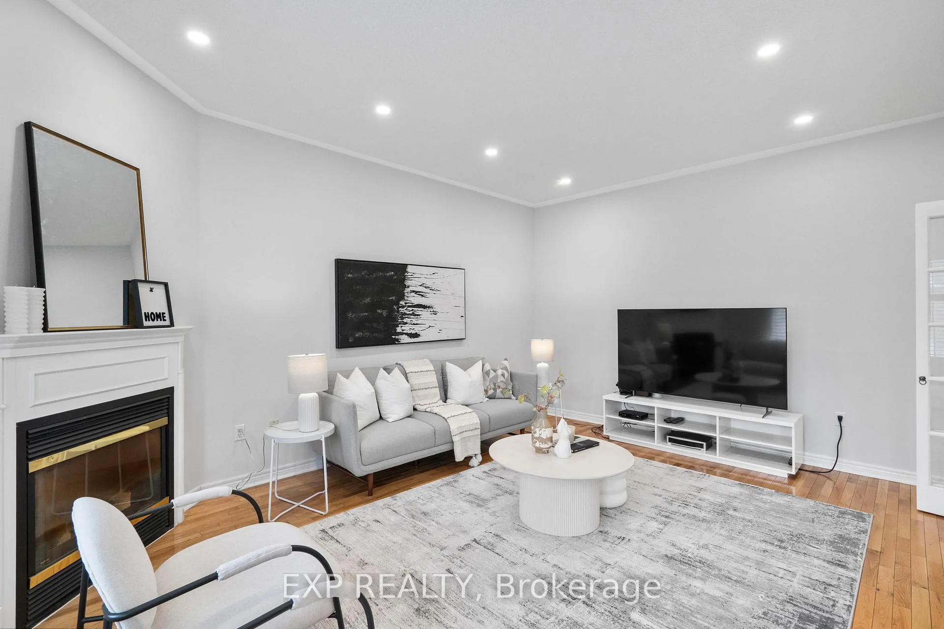 Photo 11 of 278 Williamson Road, Markham, Greensborough — HOMEH