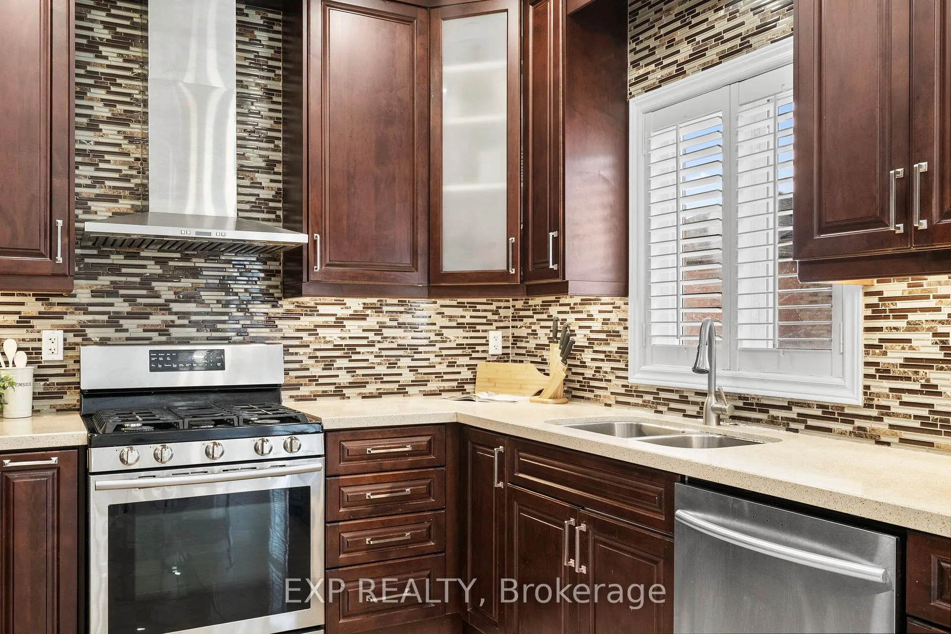 Photo 16 of 278 Williamson Road, Markham, Greensborough — HOMEH