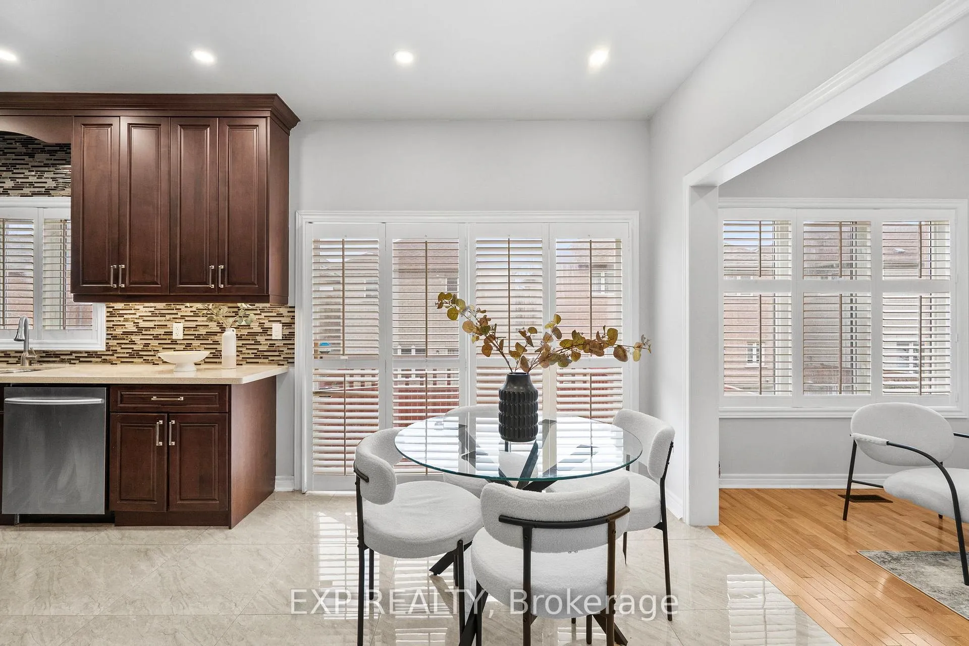 Photo 18 of 278 Williamson Road, Markham, Greensborough — HOMEH