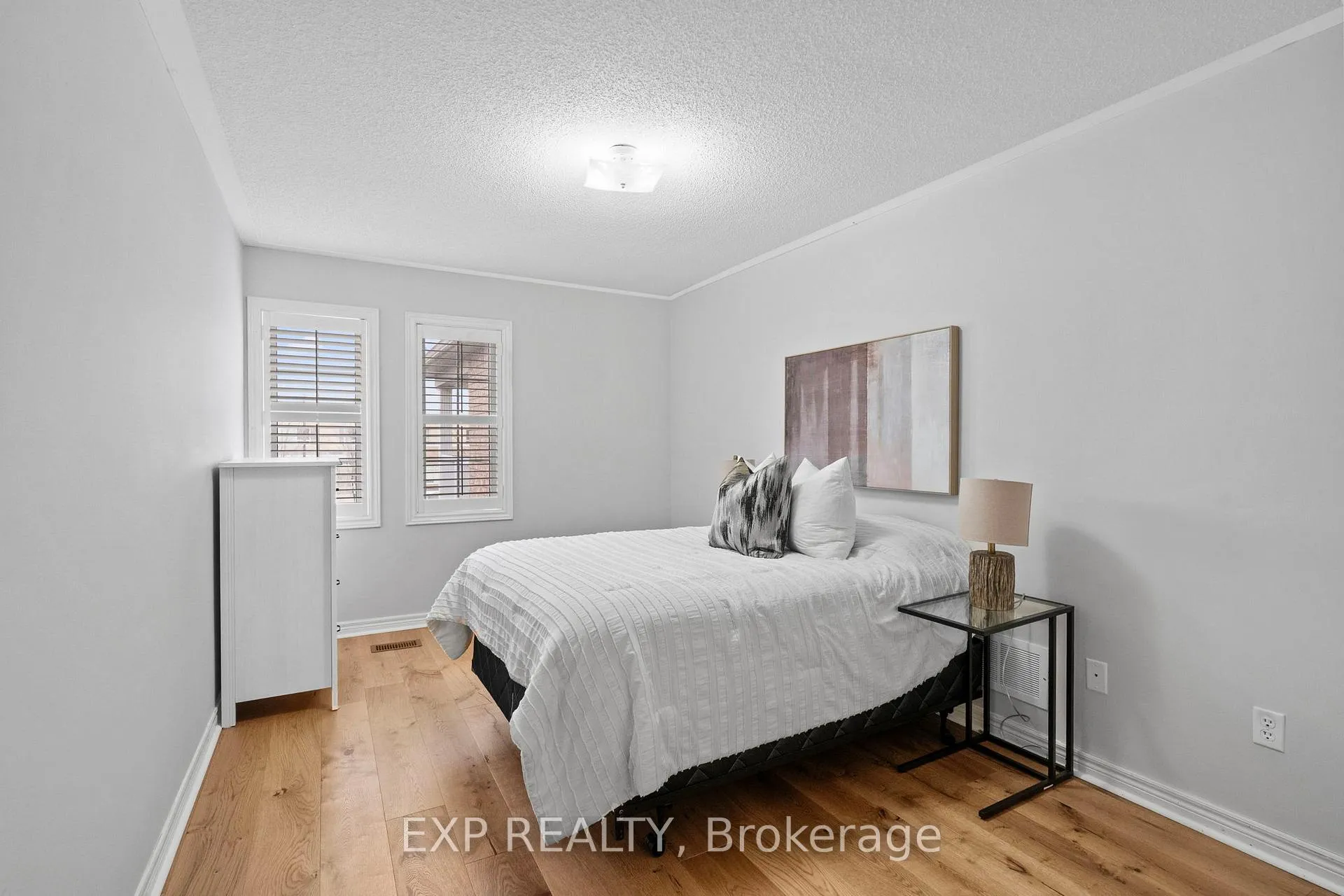 Photo 25 of 278 Williamson Road, Markham, Greensborough — HOMEH