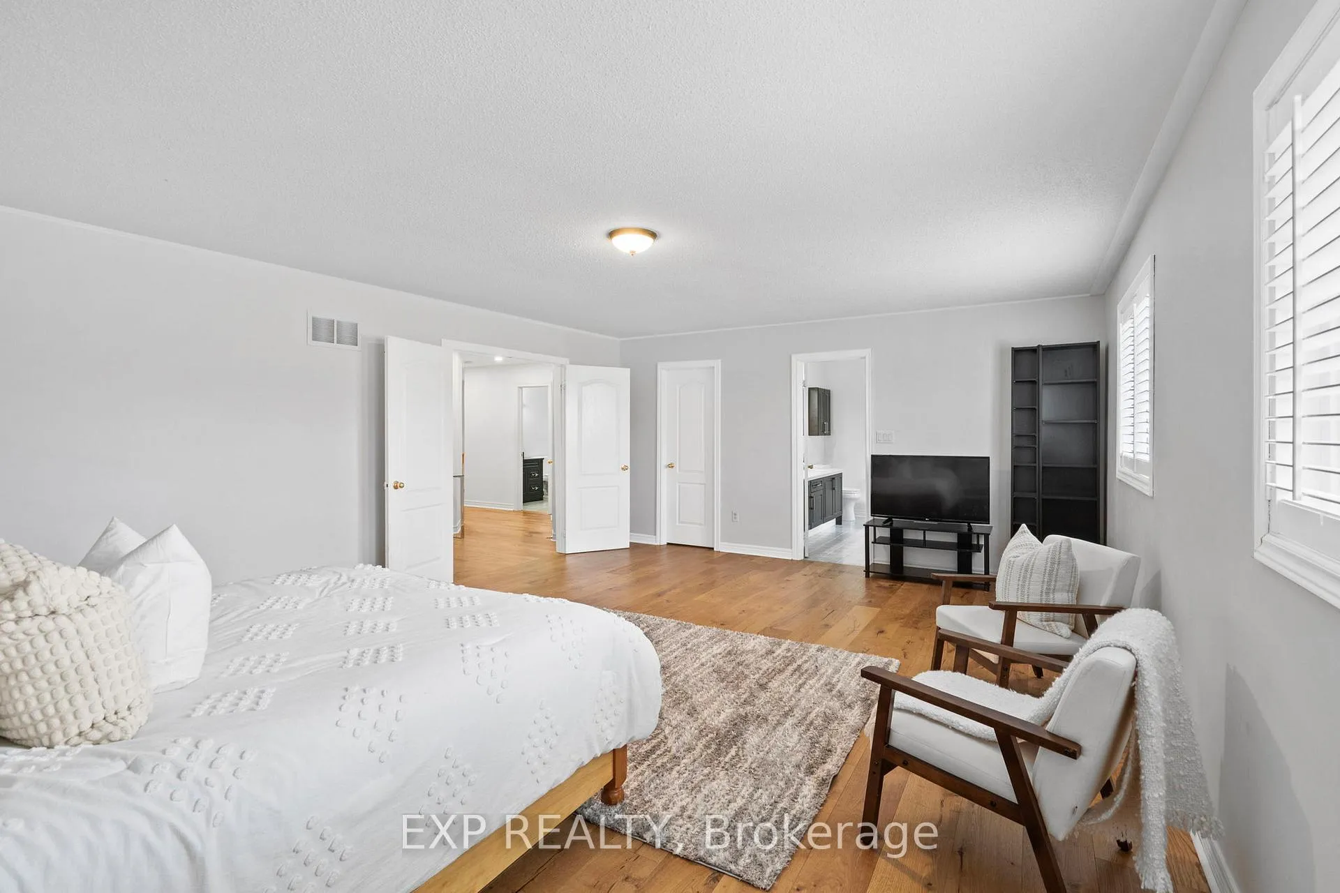 Photo 32 of 278 Williamson Road, Markham, Greensborough — HOMEH
