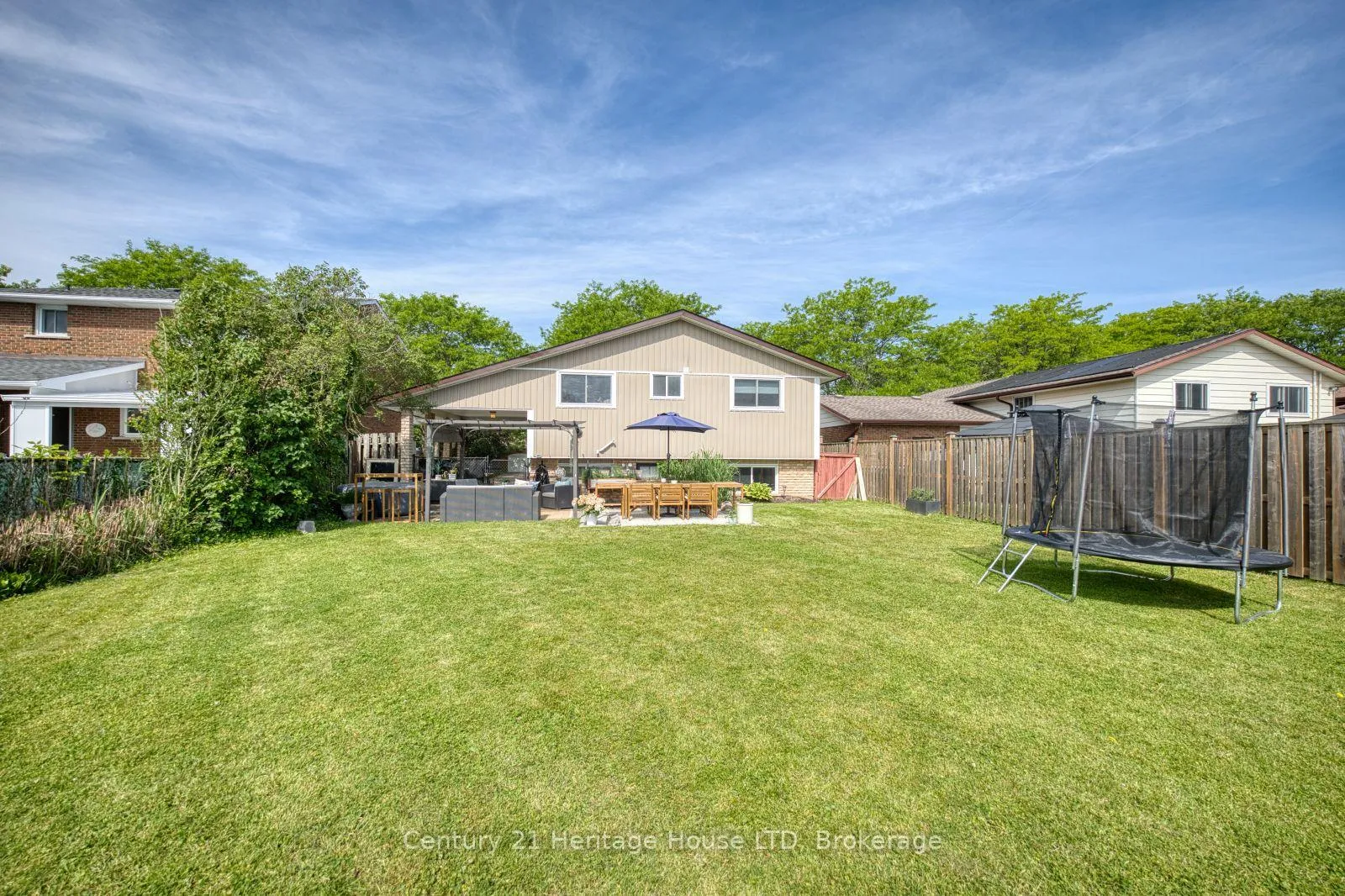 Photo 5 of 6046 Eldorado Avenue, Niagara Falls, West Wood — HOMEH