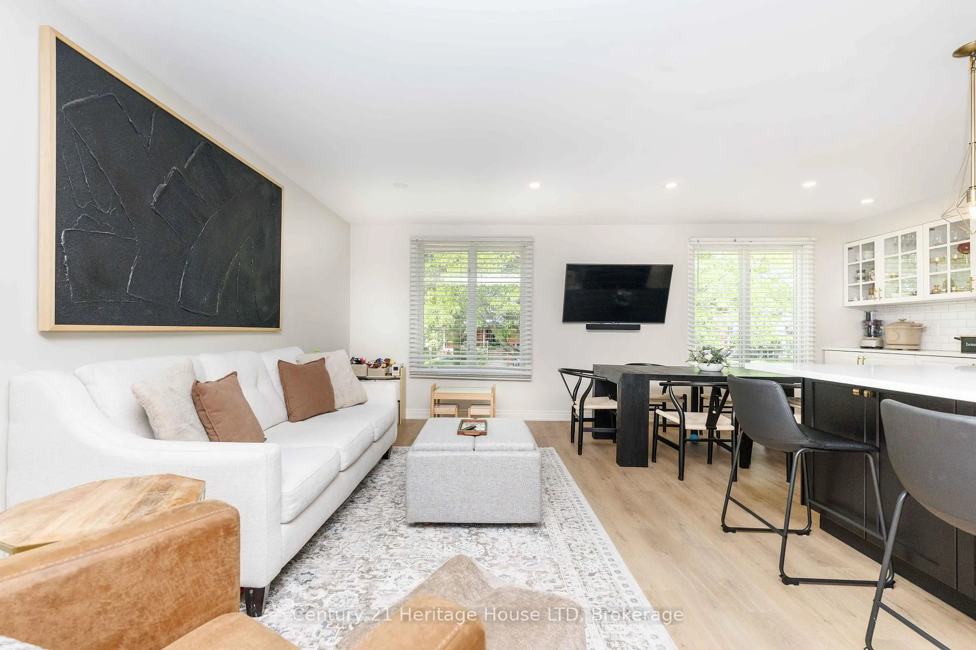 Photo 7 of 6046 Eldorado Avenue, Niagara Falls, West Wood — HOMEH